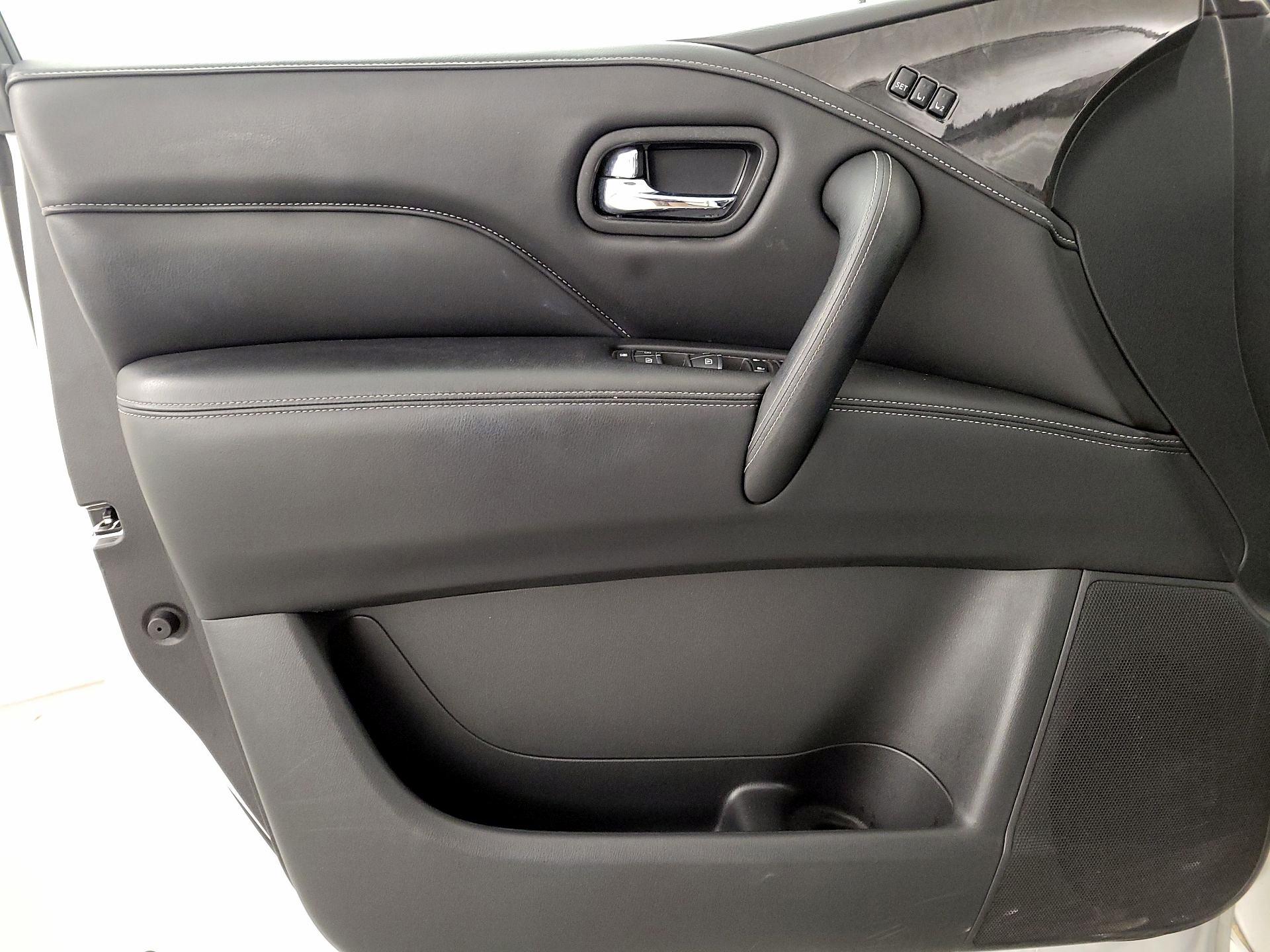 Thumbnail: 2024 INFINITI QX80 - 12