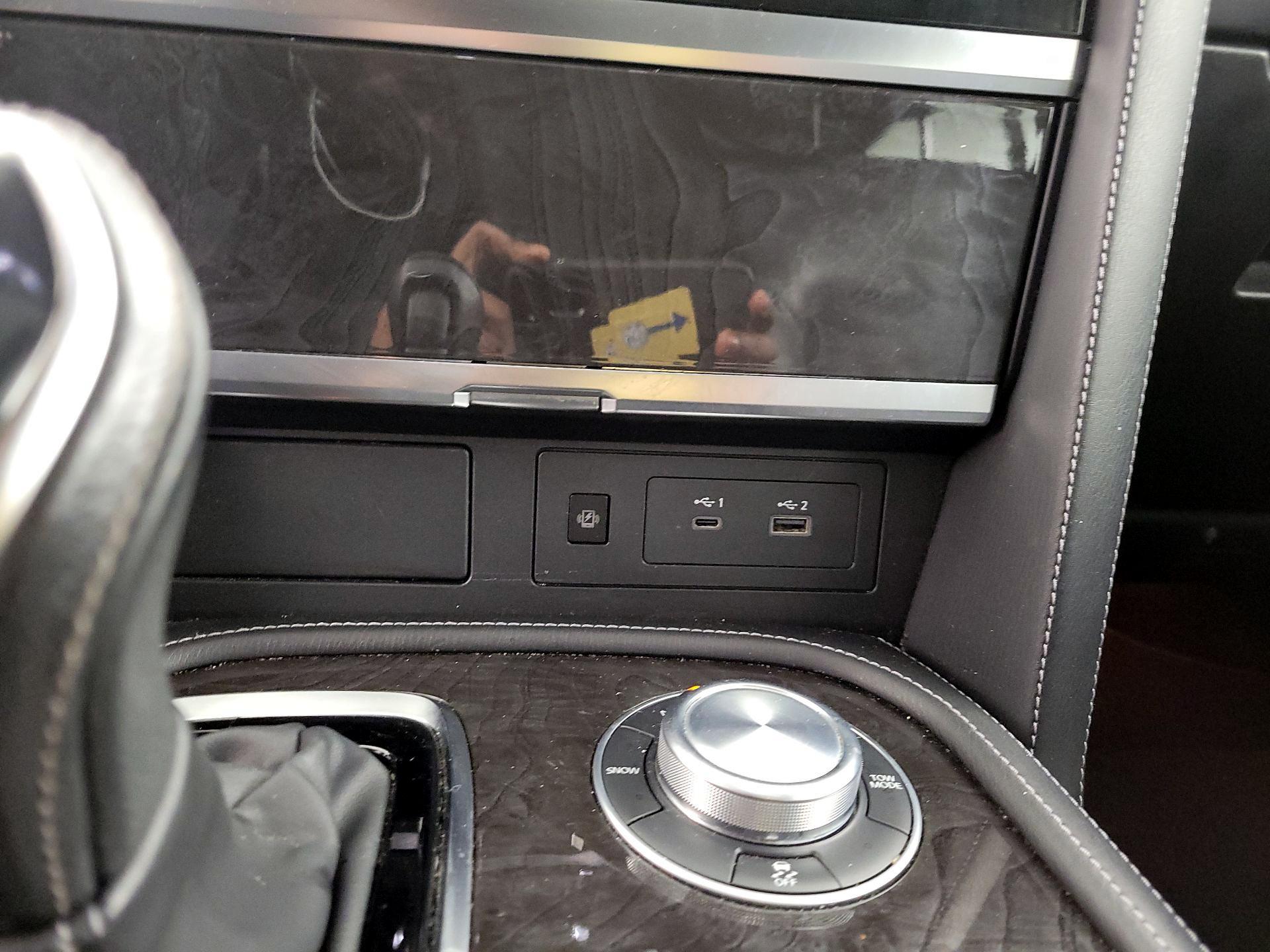 Thumbnail: 2024 INFINITI QX80 - 19