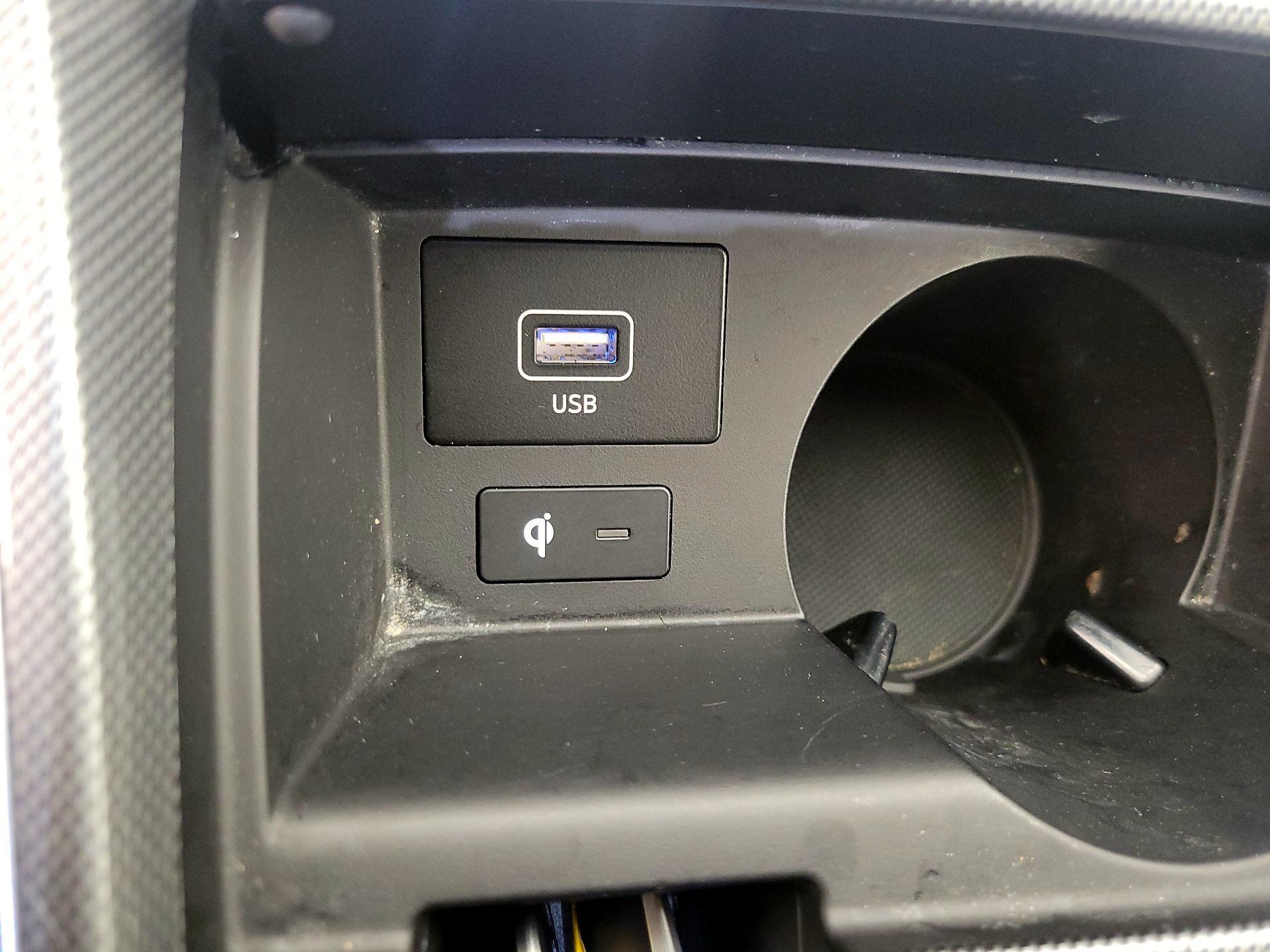 Thumbnail: 2023 Hyundai Santa Fe - 19