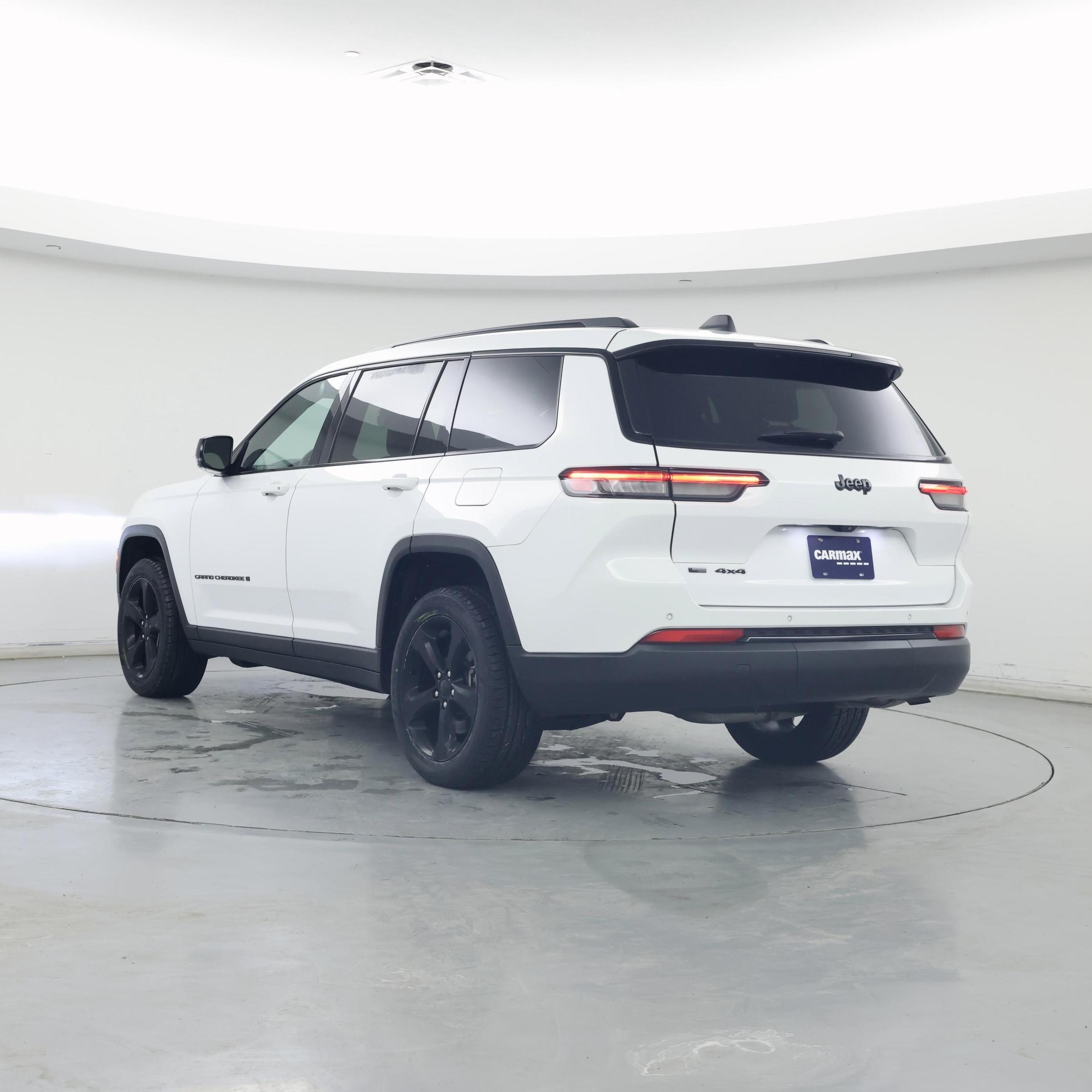 Thumbnail: 2023 Jeep Grand Cherokee L - 2