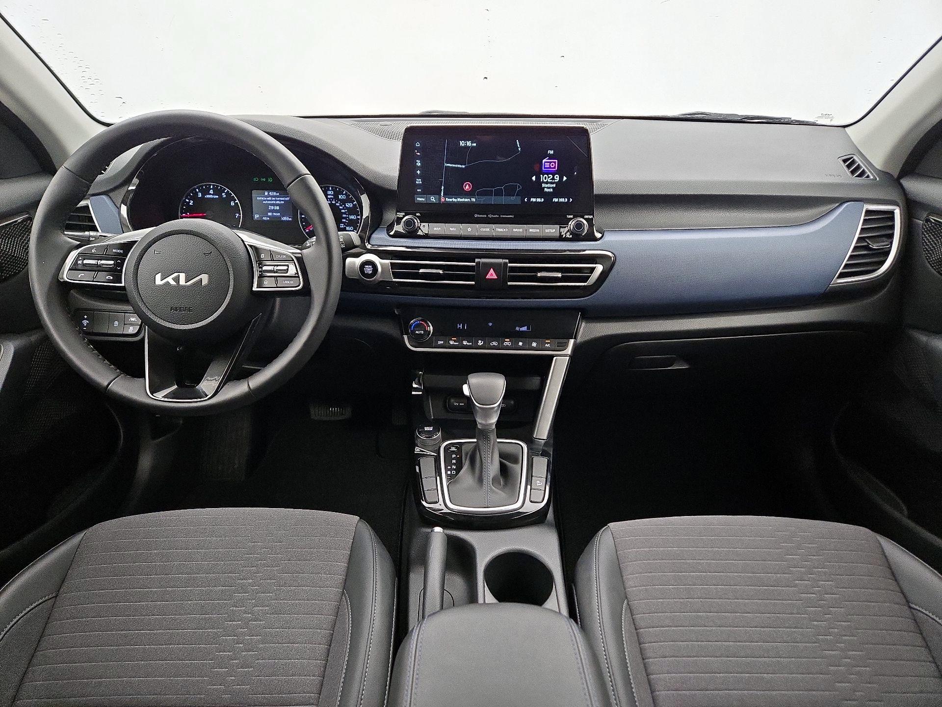 Thumbnail: 2023 Kia Seltos - 9