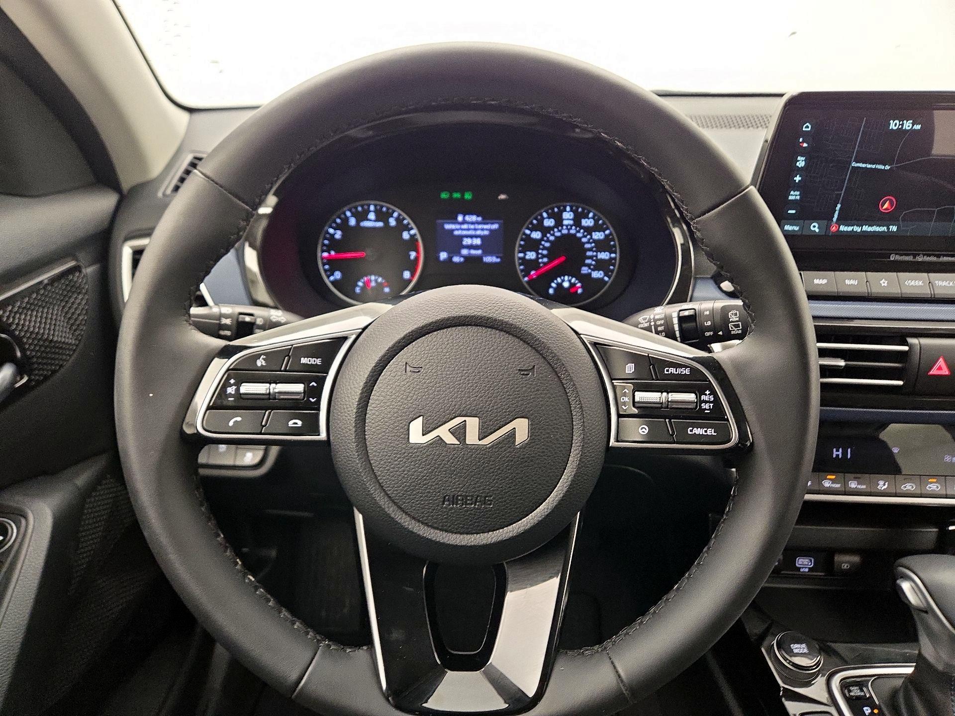 Thumbnail: 2023 Kia Seltos - 10