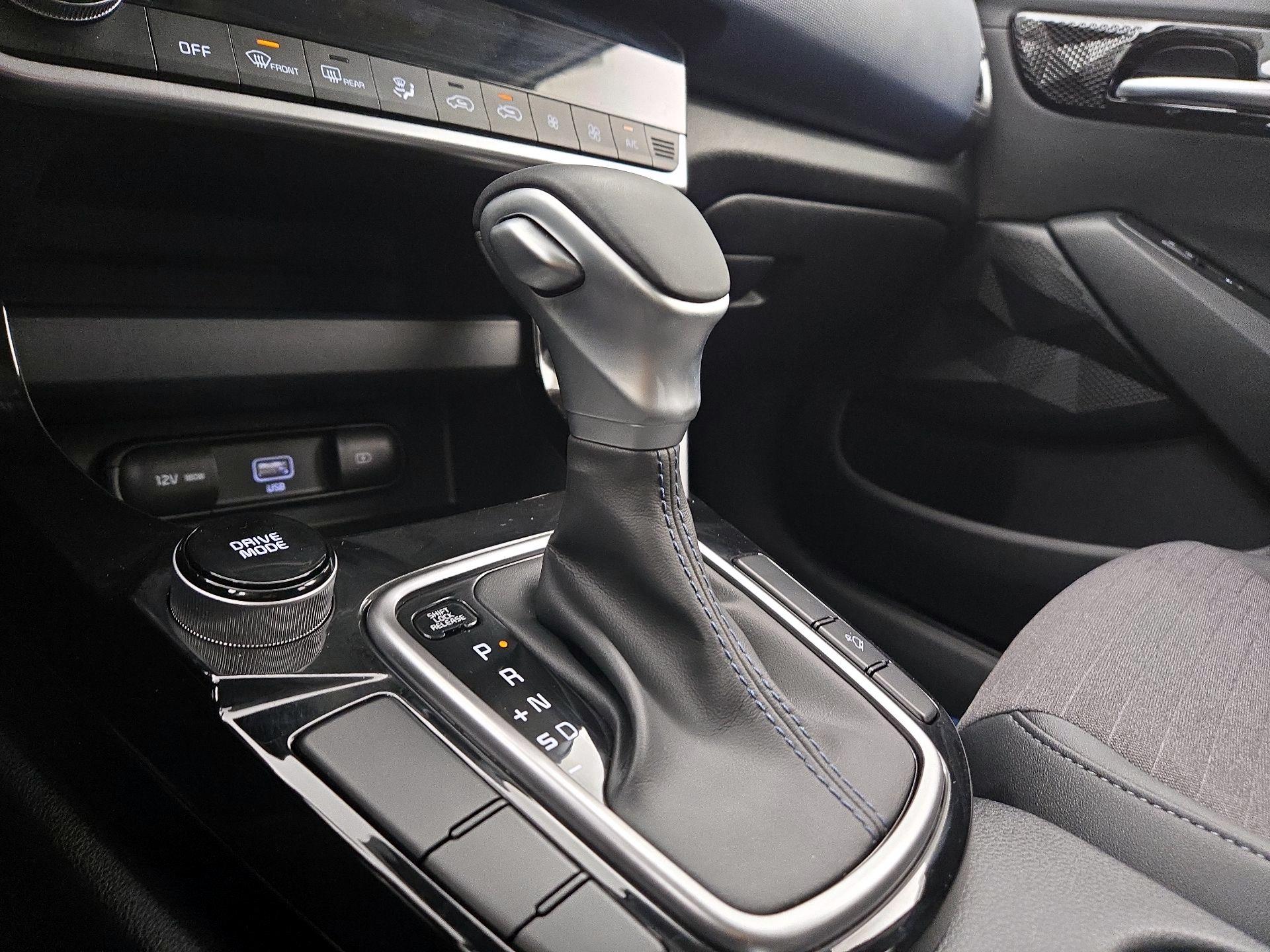 Thumbnail: 2023 Kia Seltos - 18