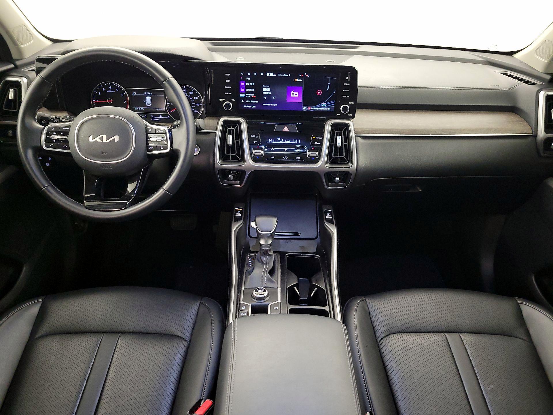 Thumbnail: 2022 Kia Sorento - 9