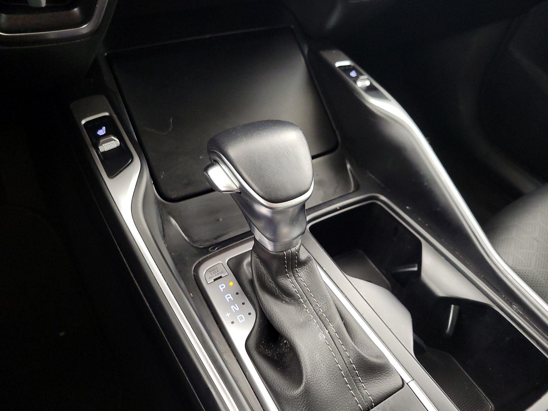 Thumbnail: 2022 Kia Sorento - 18