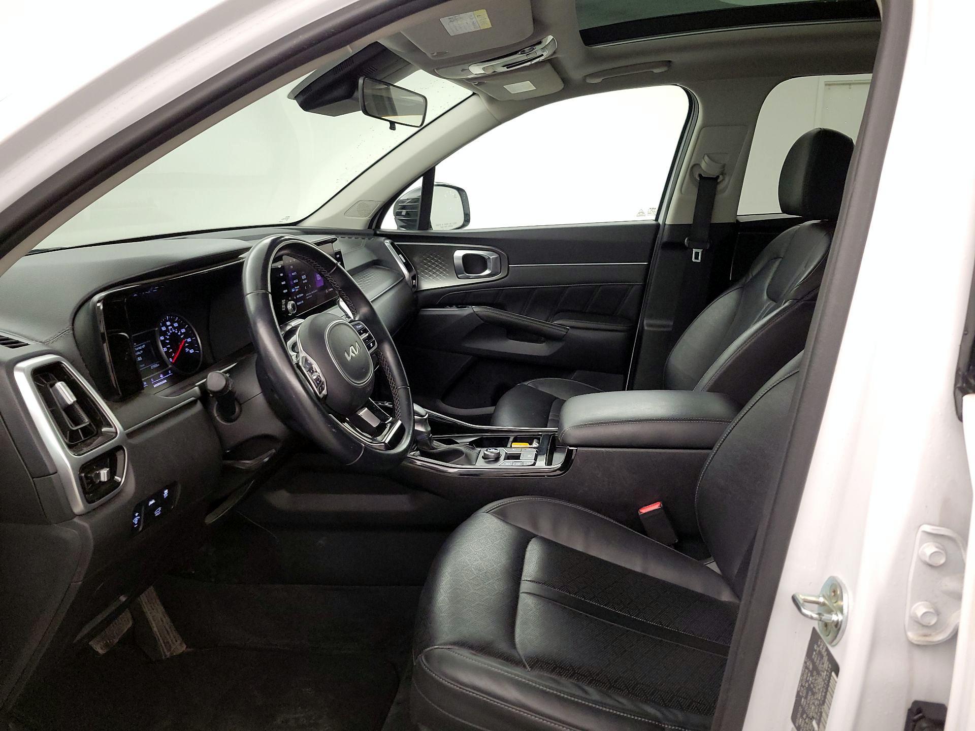 Thumbnail: 2022 Kia Sorento - 11