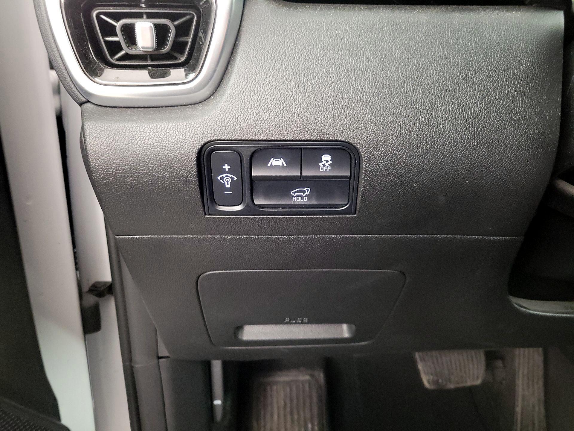 Thumbnail: 2022 Kia Sorento - 13