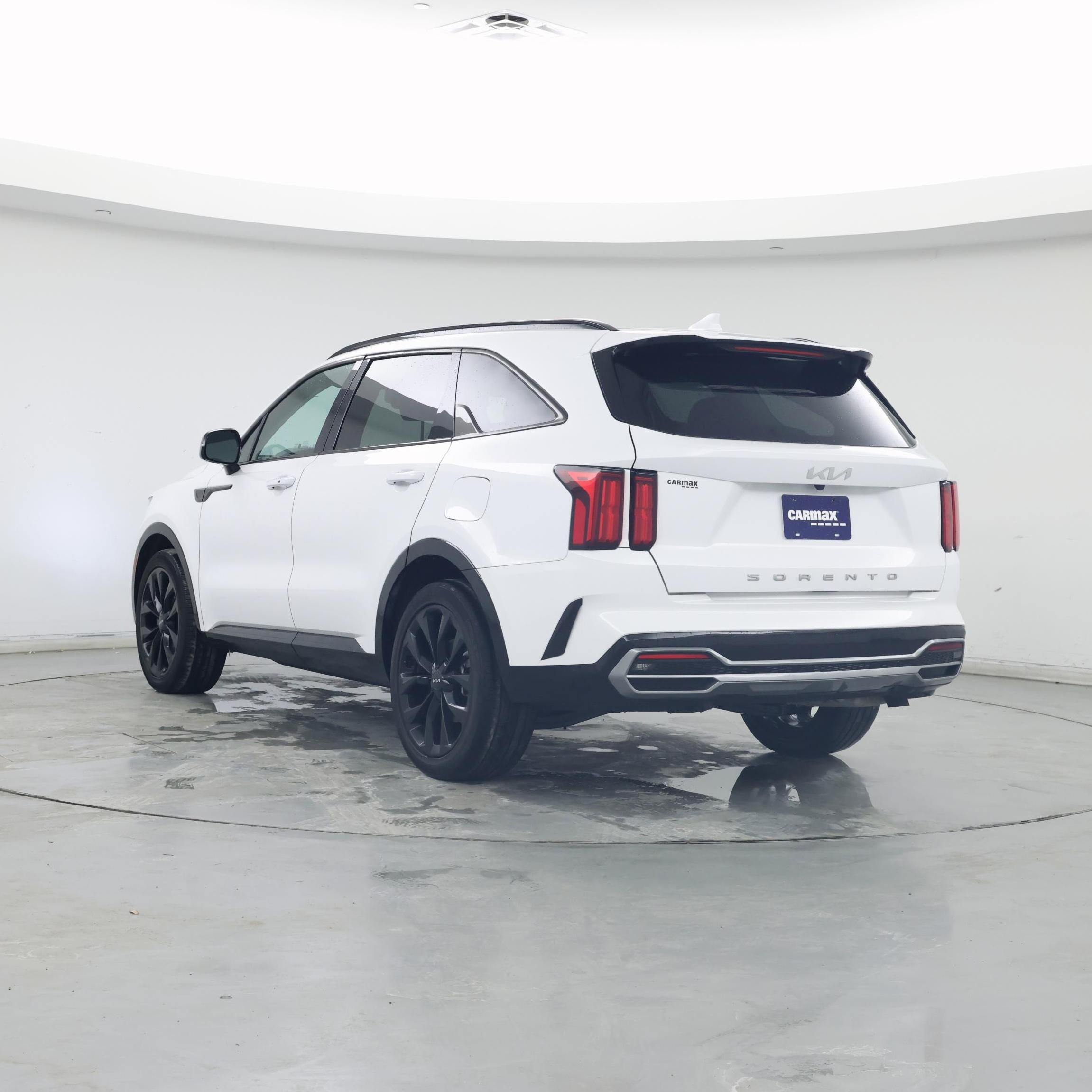 Thumbnail: 2022 Kia Sorento - 2