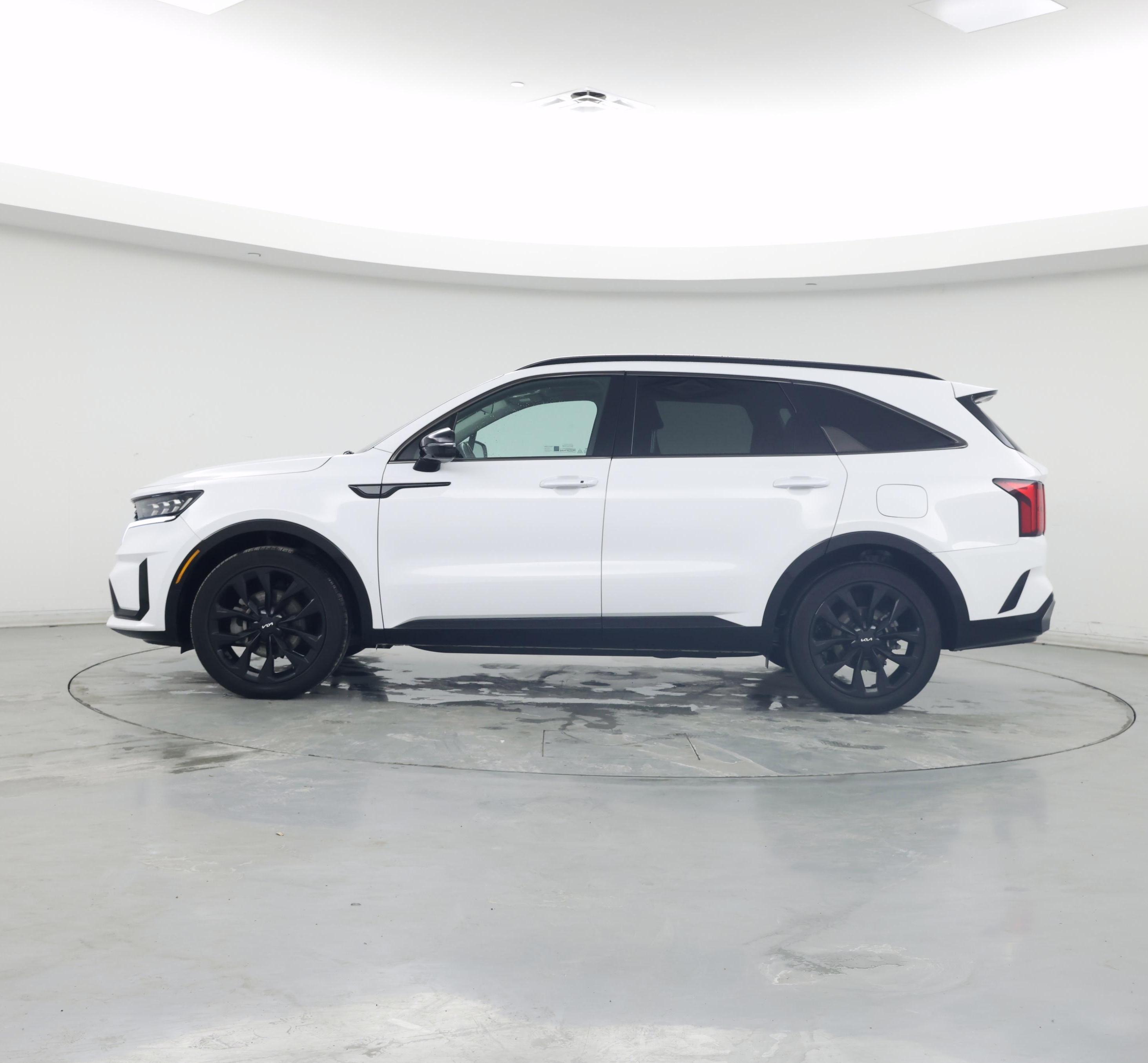 Thumbnail: 2022 Kia Sorento - 3