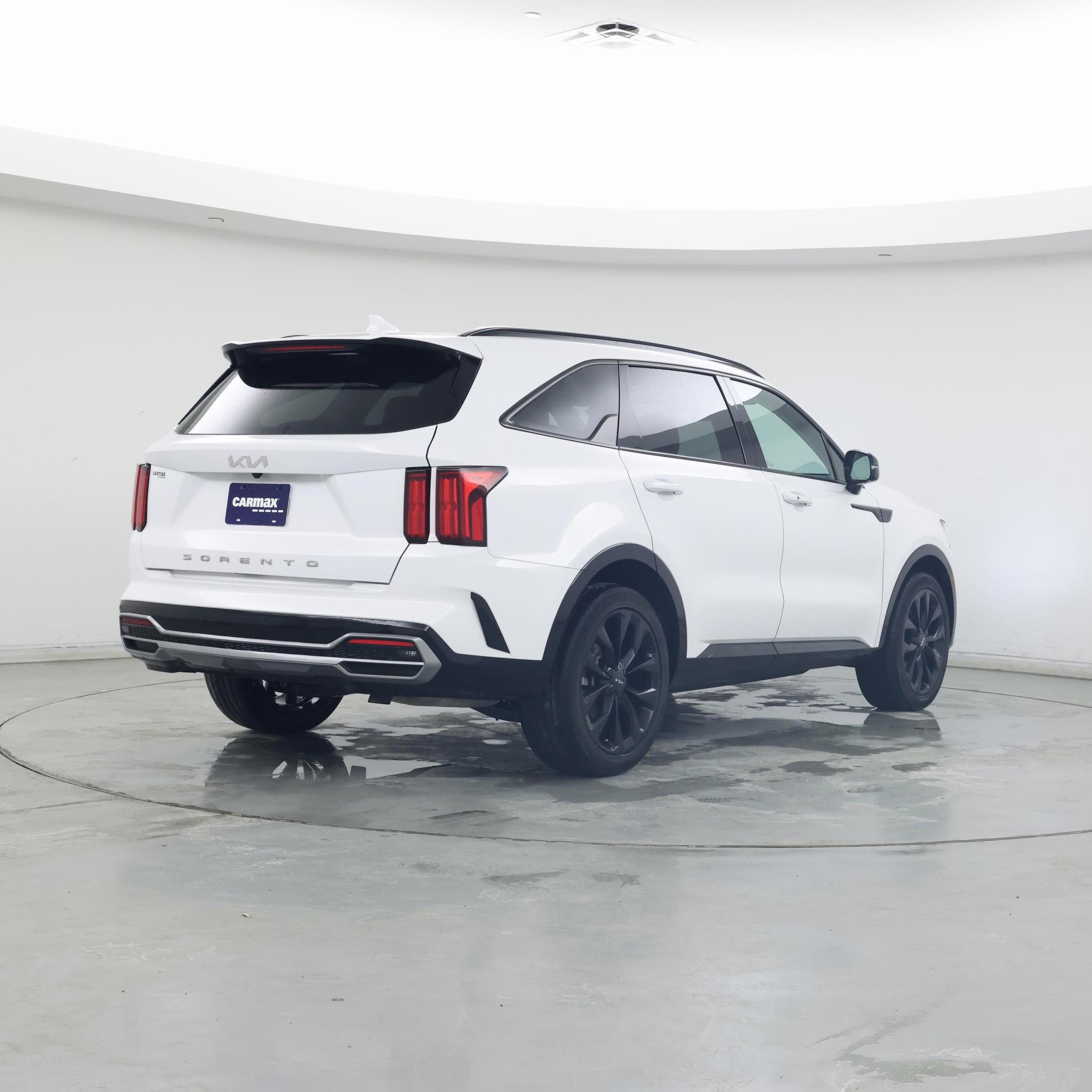 Thumbnail: 2022 Kia Sorento - 8