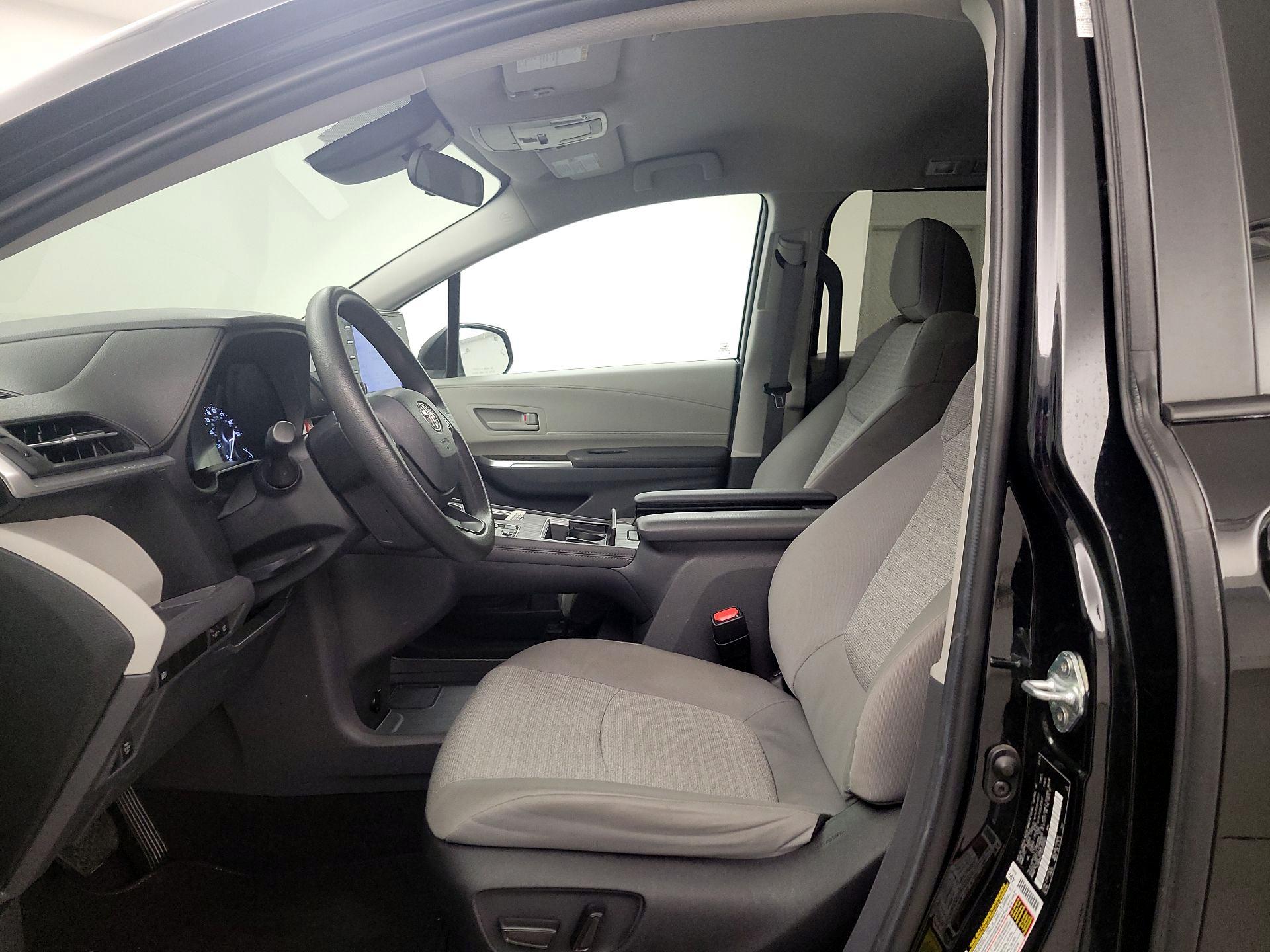 Thumbnail: 2024 Toyota Sienna - 11