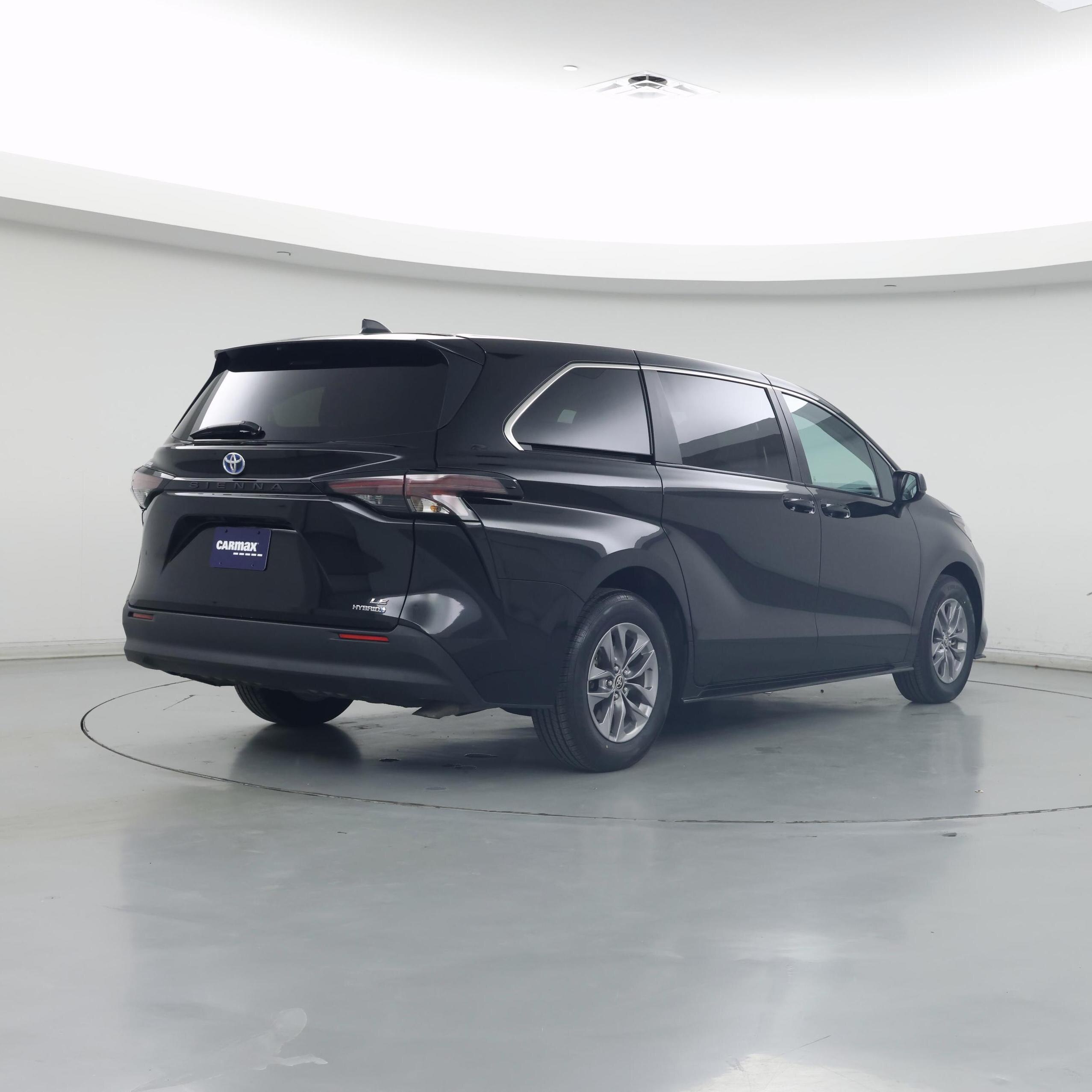 Thumbnail: 2024 Toyota Sienna - 8