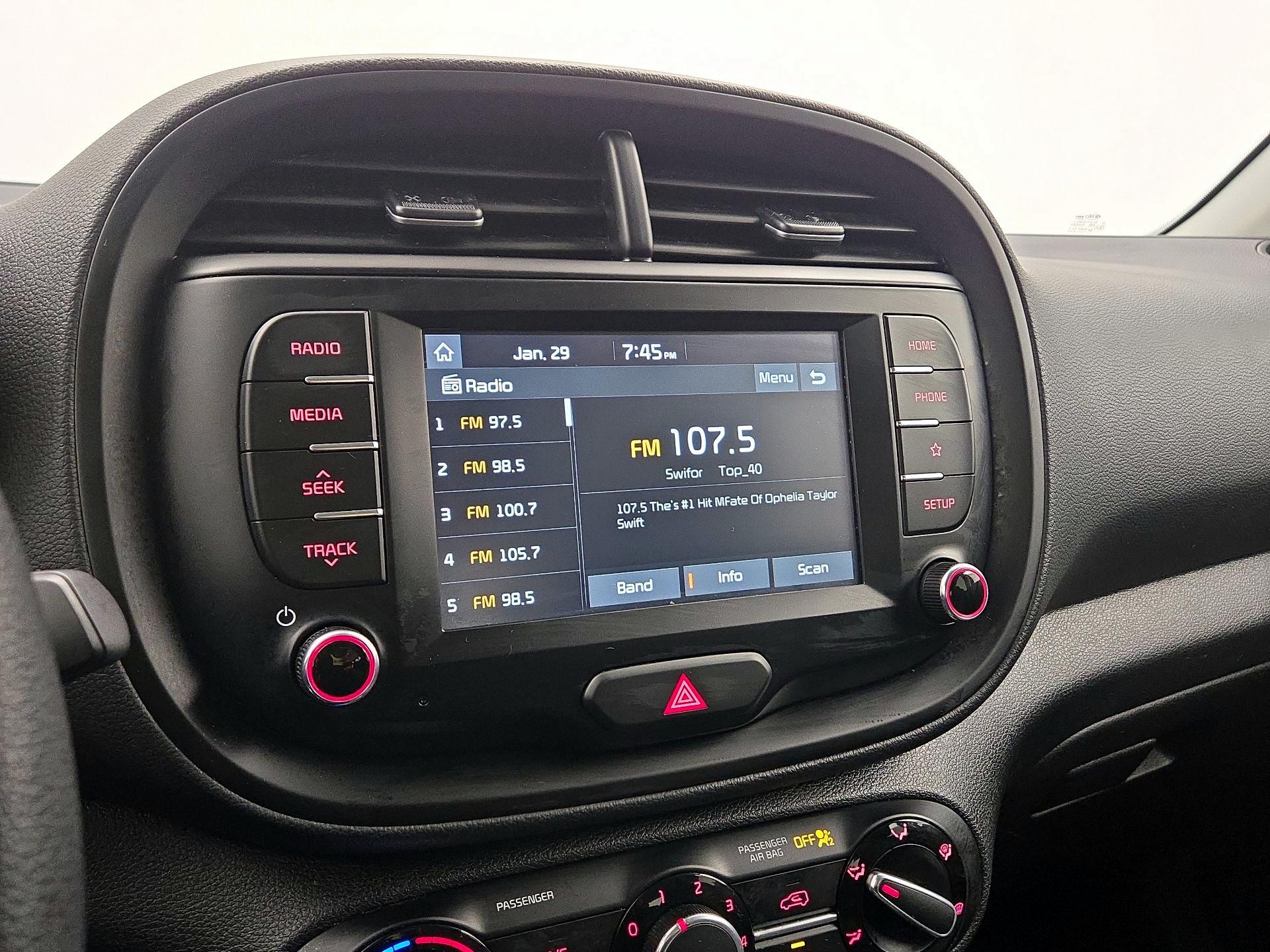 Thumbnail: 2021 Kia Soul - 15