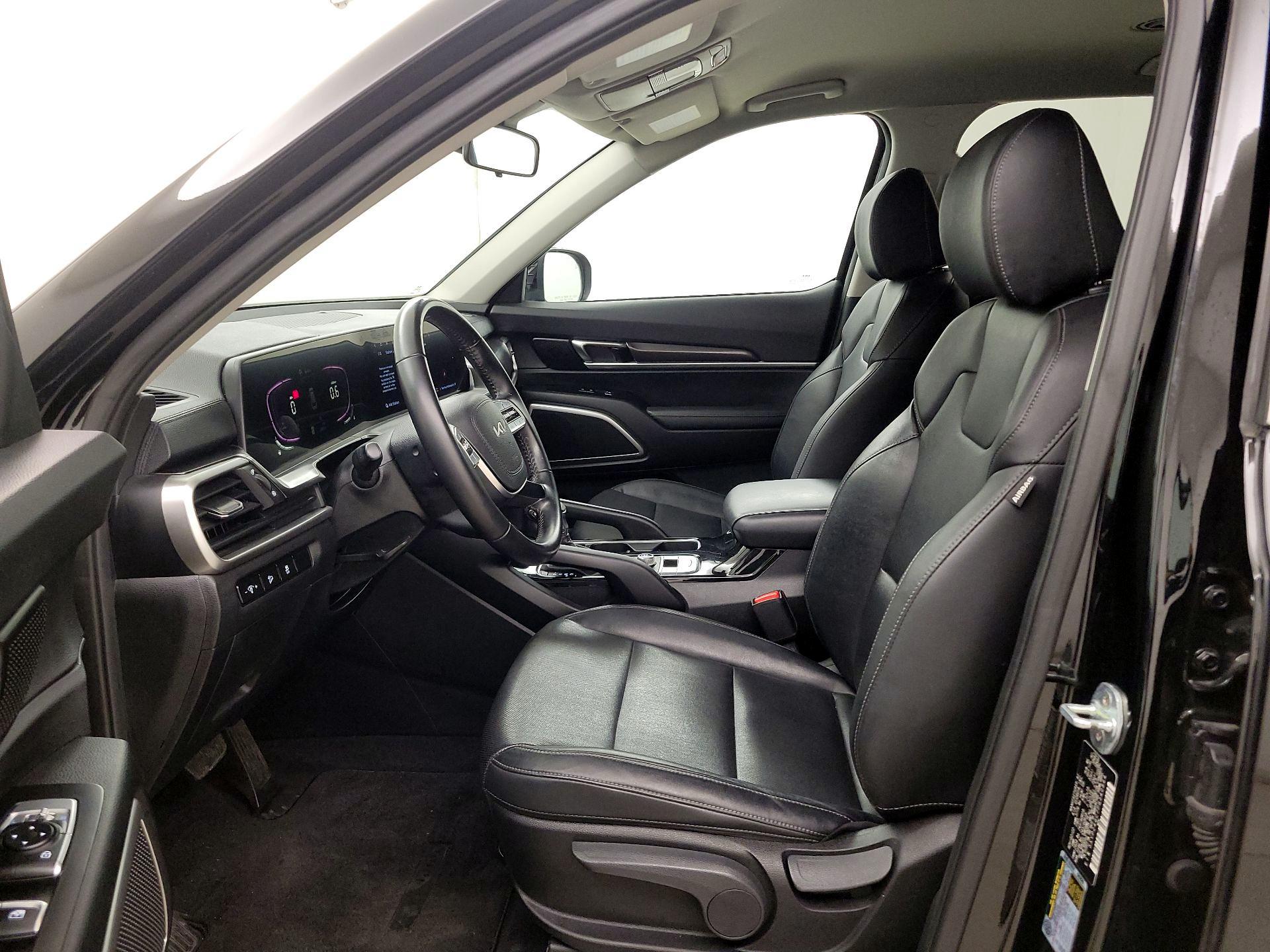 Thumbnail: 2023 Kia Telluride - 11