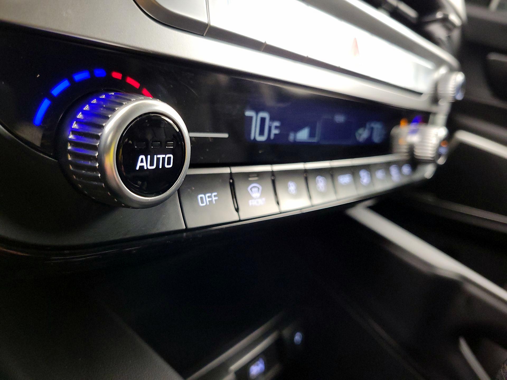 Thumbnail: 2023 Kia Telluride - 17