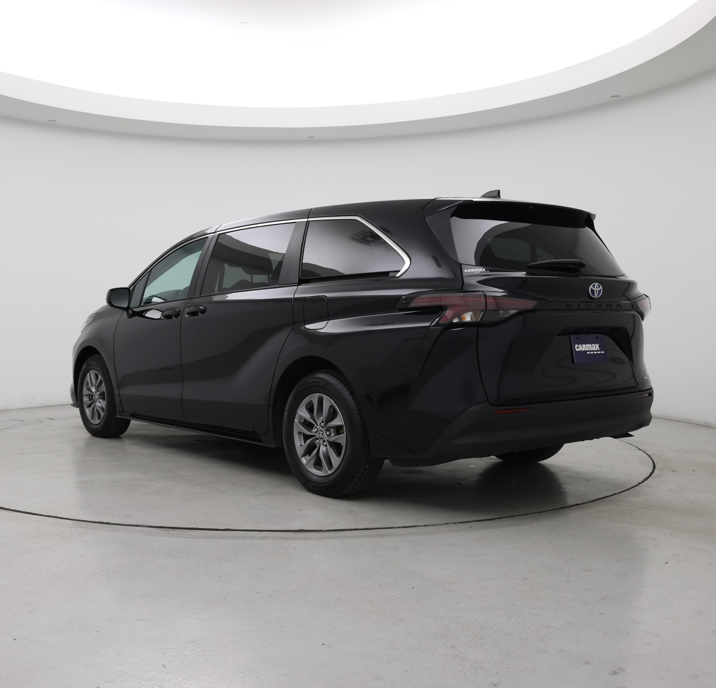 Thumbnail: 2024 Toyota Sienna - 2