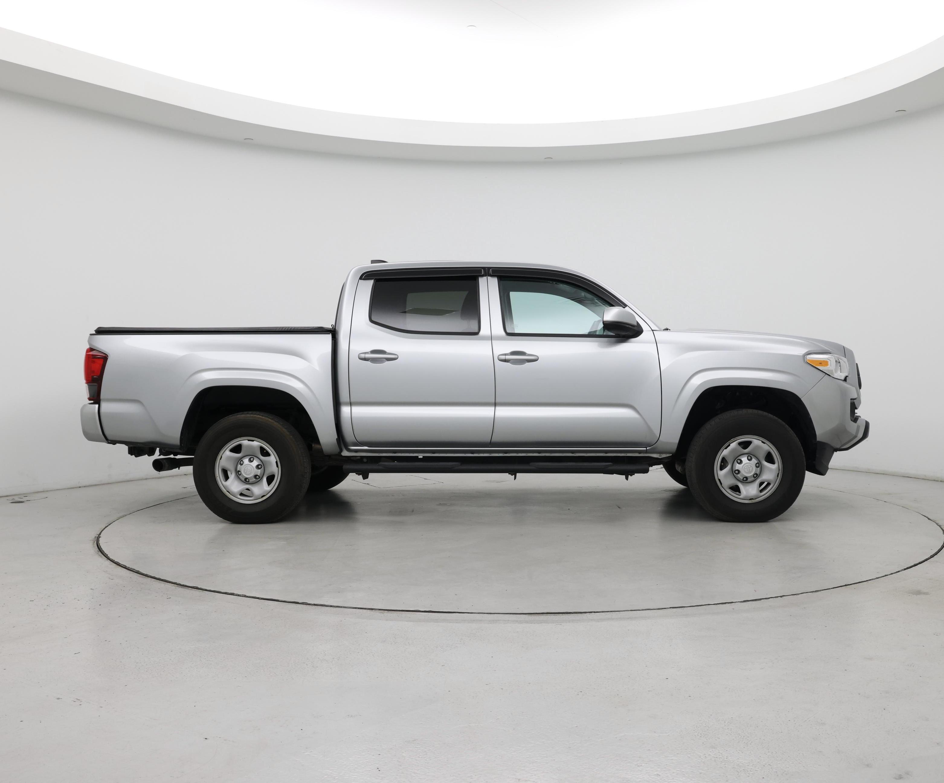 Thumbnail: 2022 Toyota Tacoma - 7