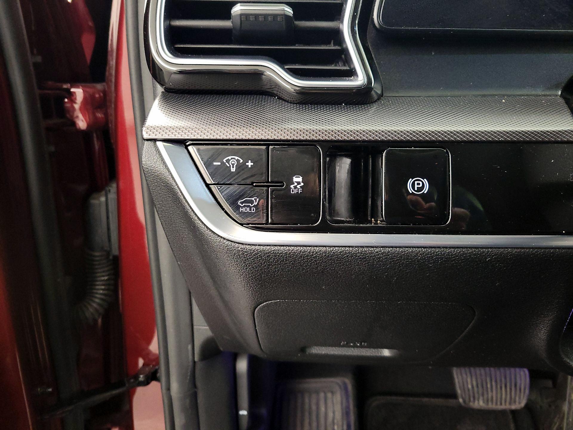 Thumbnail: 2023 Kia Sportage - 13