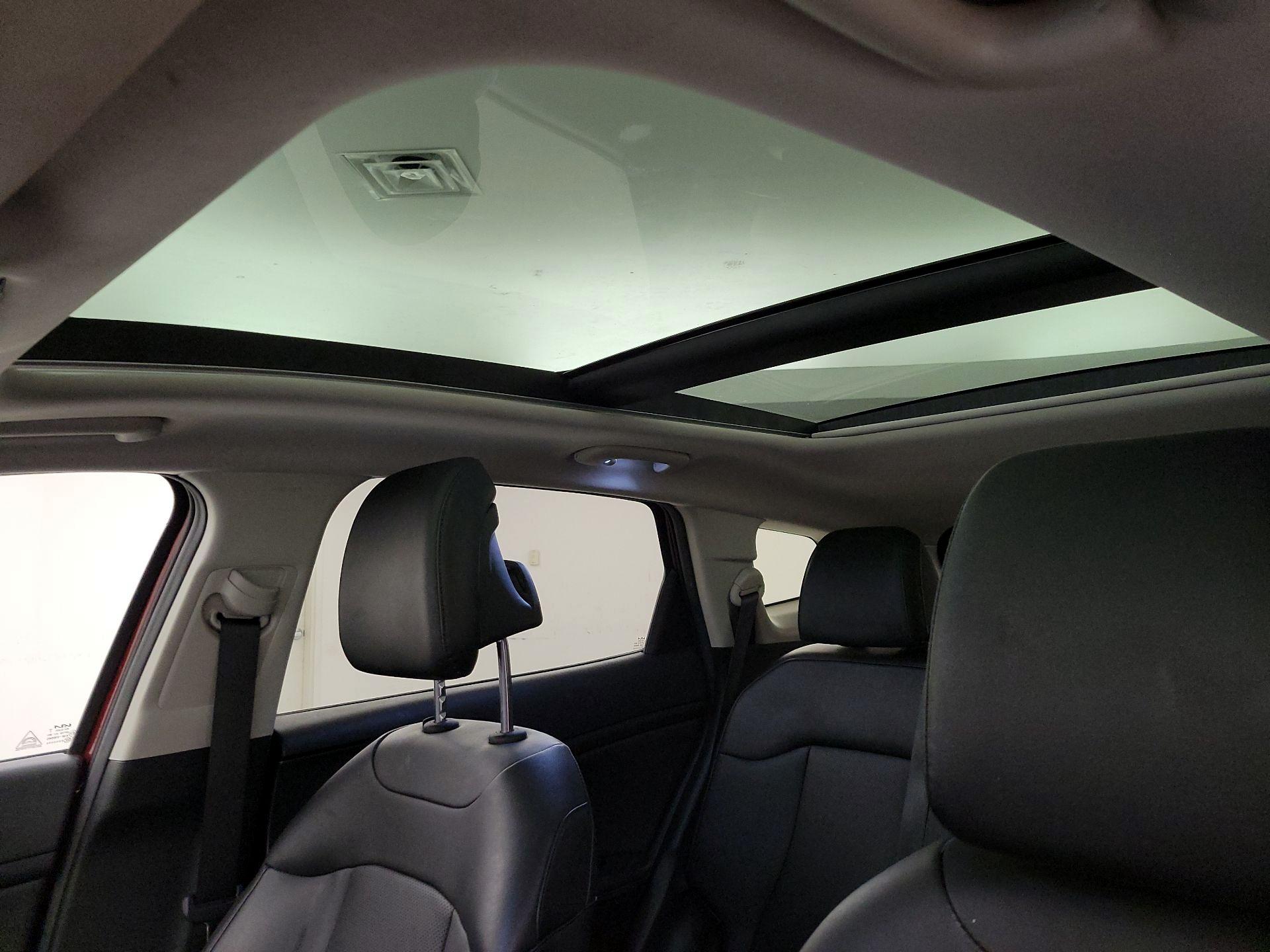 Thumbnail: 2023 Kia Sportage - 20