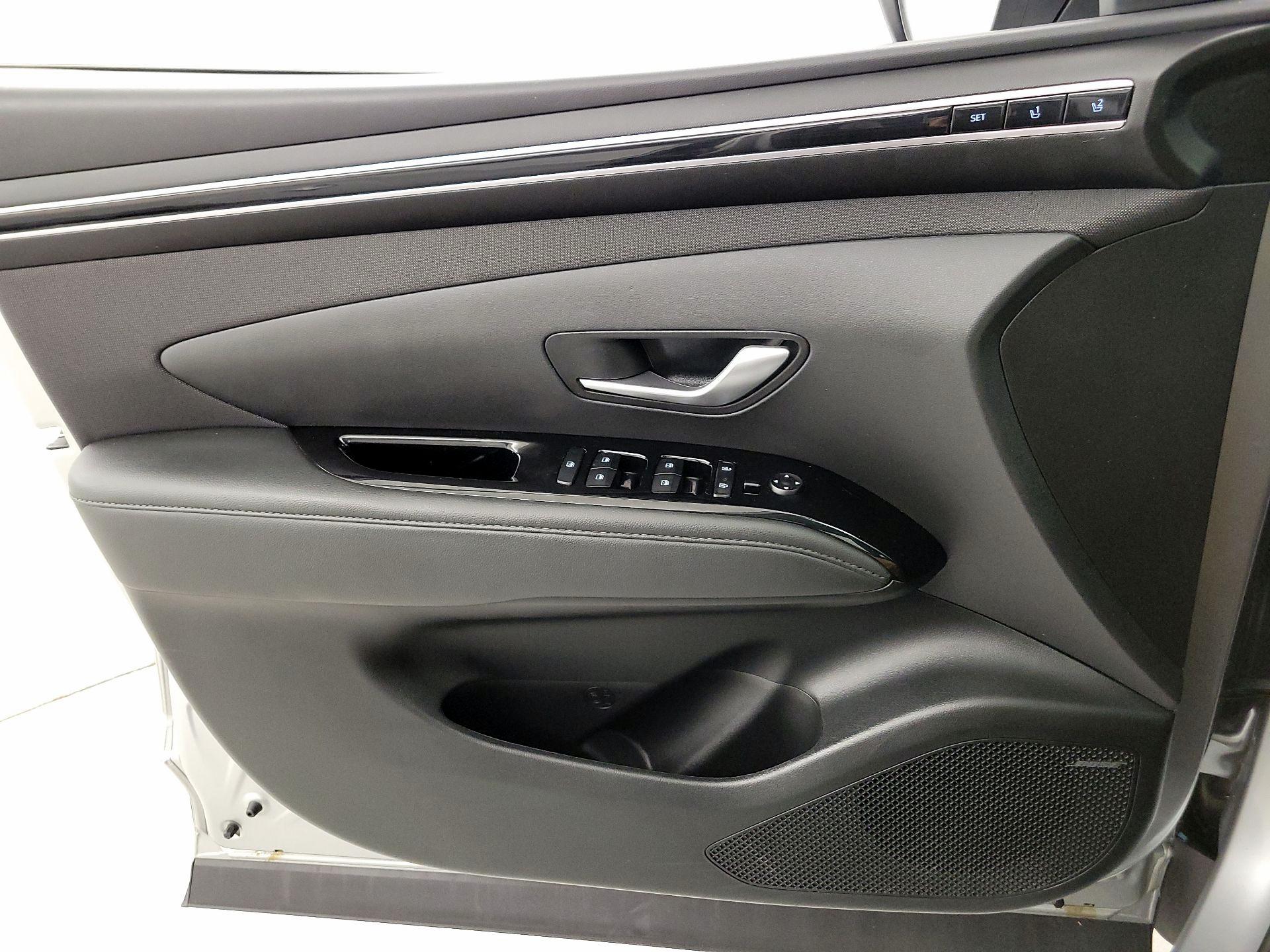 Thumbnail: 2023 Hyundai Tucson - 12