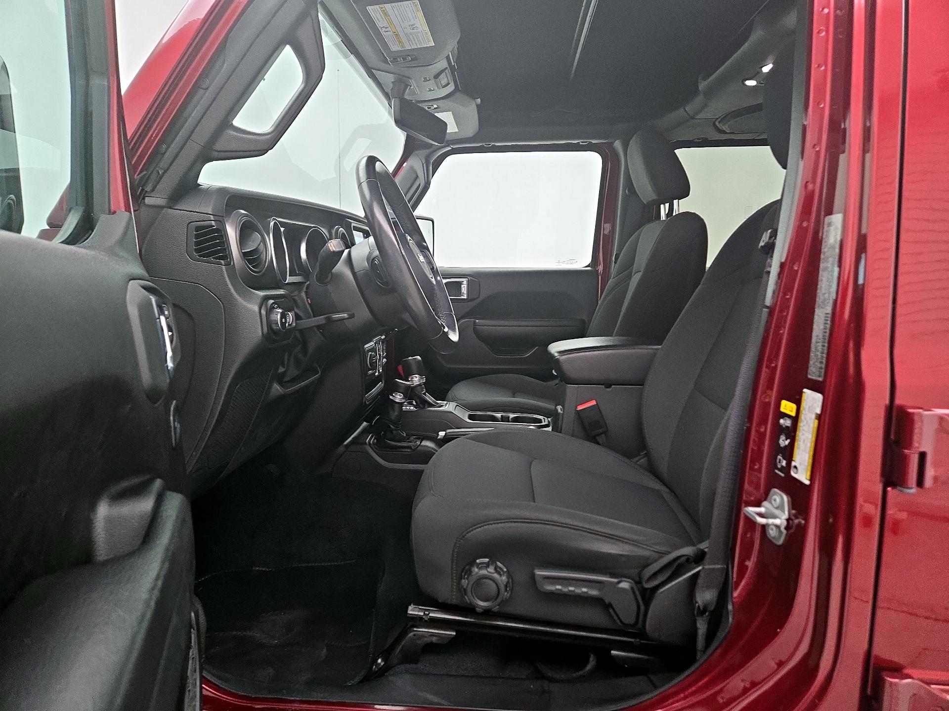 Thumbnail: 2022 Jeep Wrangler - 11