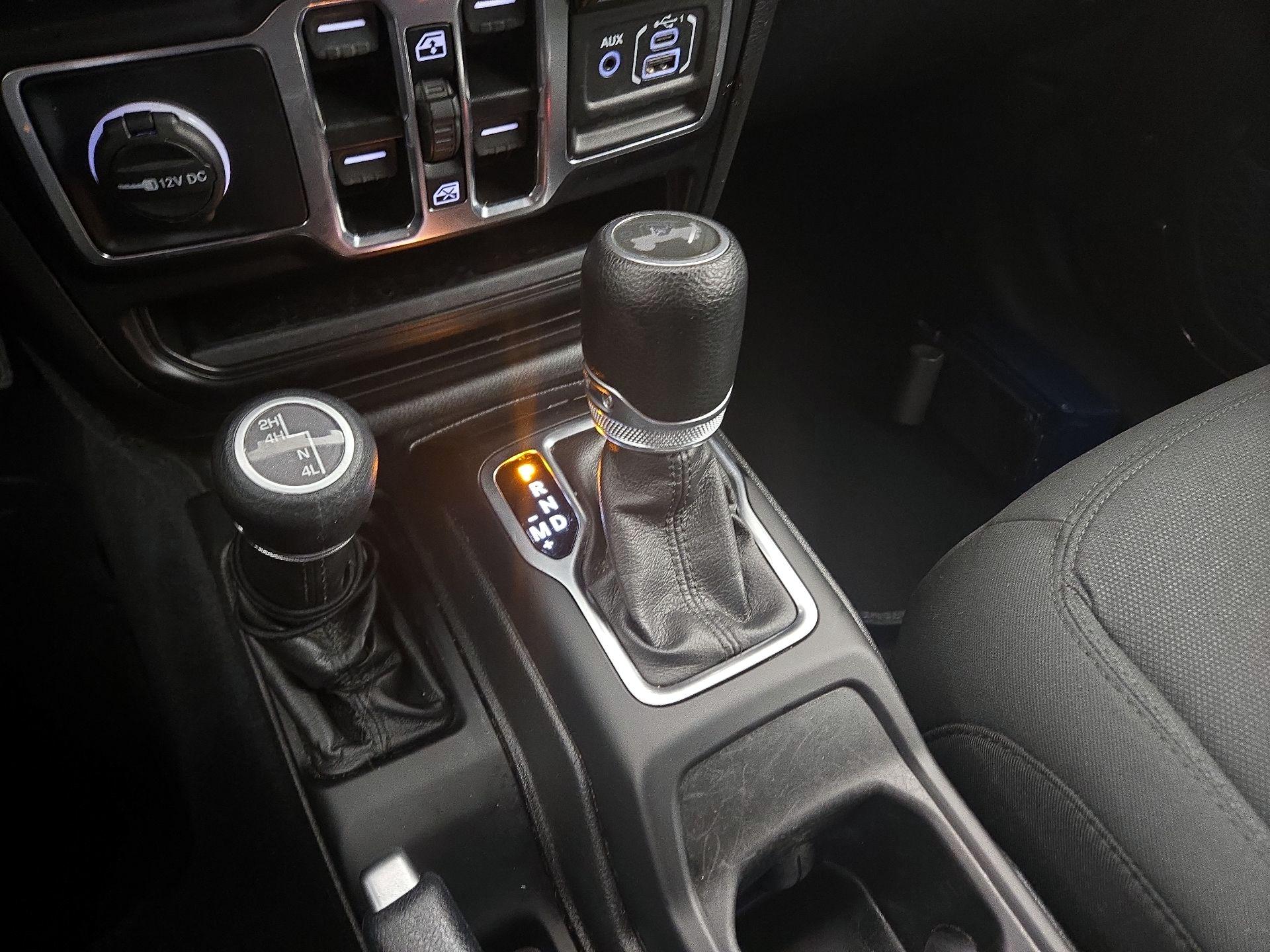 Thumbnail: 2022 Jeep Wrangler - 18