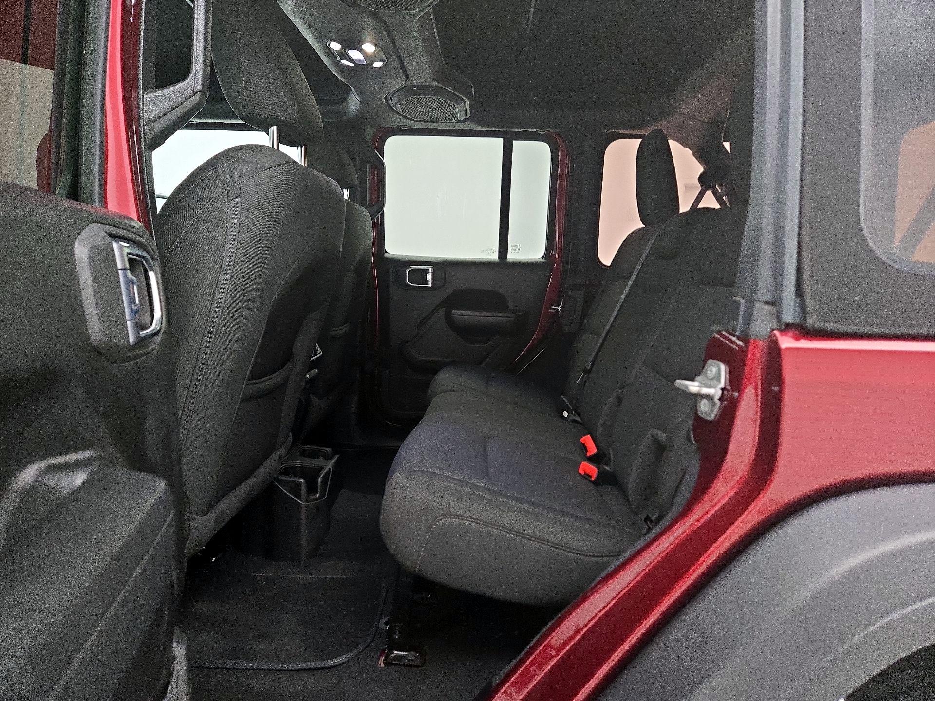 Thumbnail: 2022 Jeep Wrangler - 20