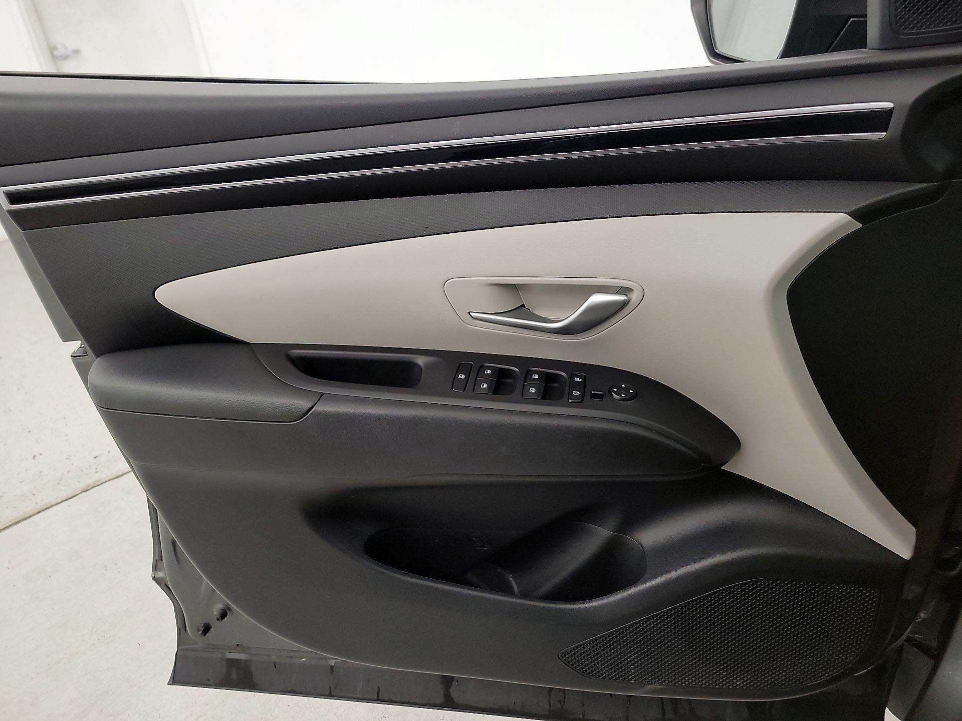 Thumbnail: 2023 Hyundai Tucson - 12