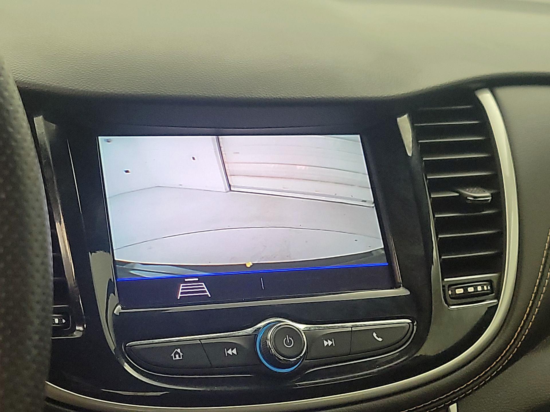 Thumbnail: 2020 Chevrolet Trax - 14