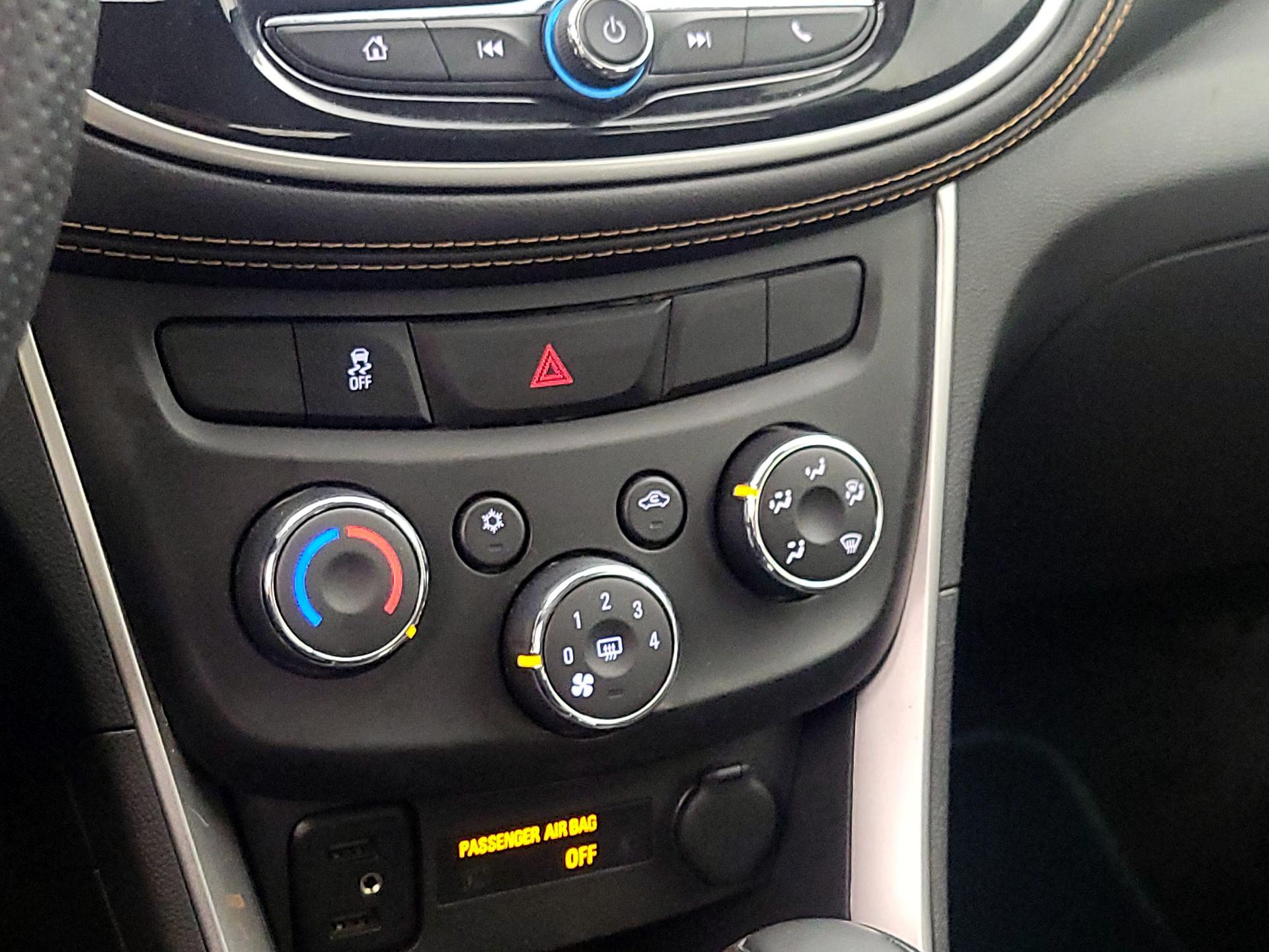 Thumbnail: 2020 Chevrolet Trax - 16