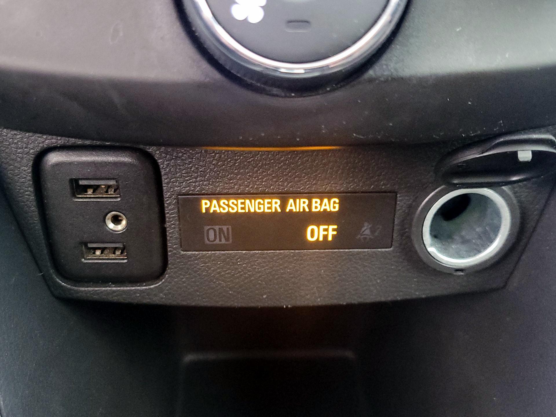 Thumbnail: 2020 Chevrolet Trax - 18