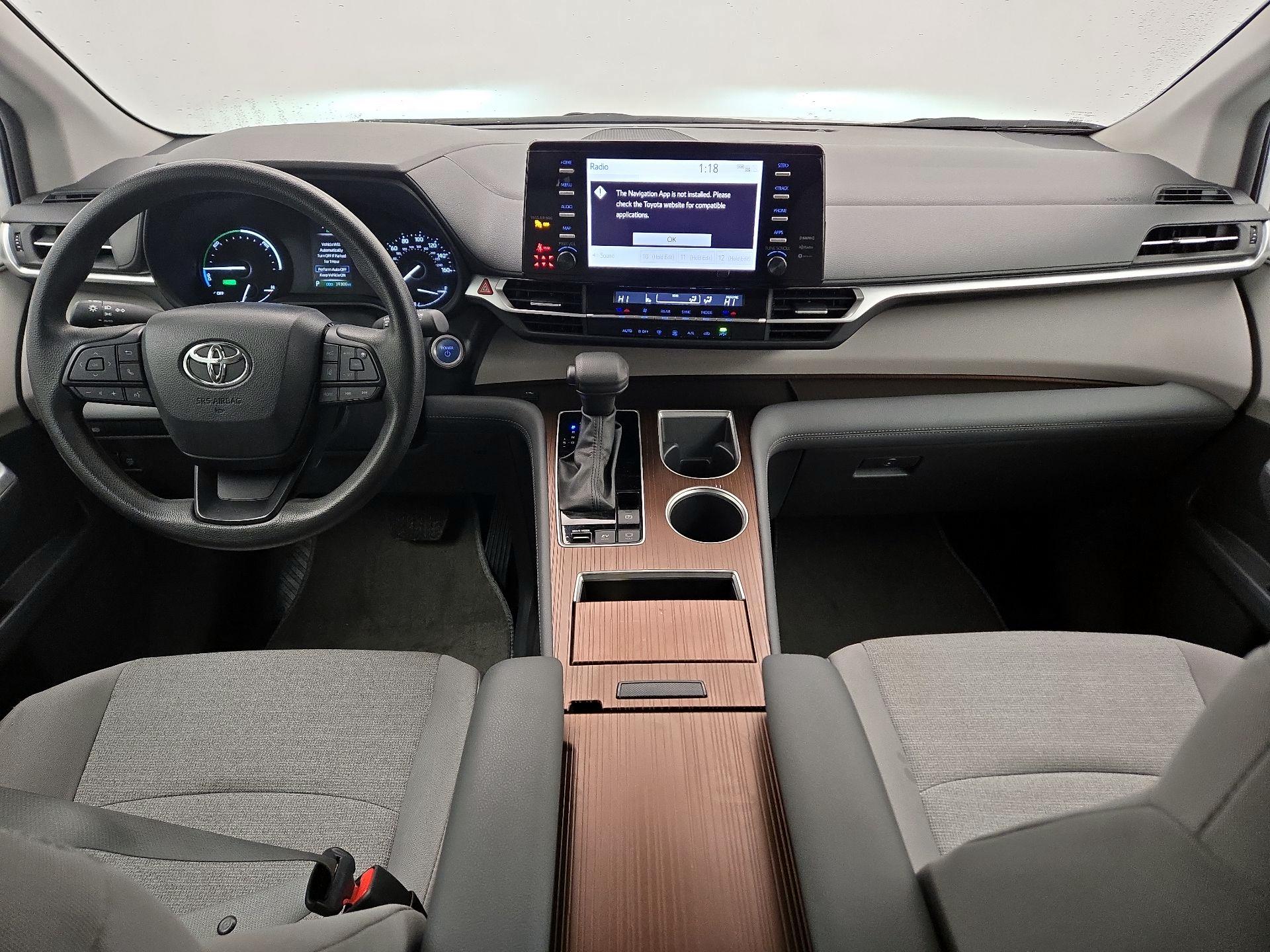 Thumbnail: 2024 Toyota Sienna - 9