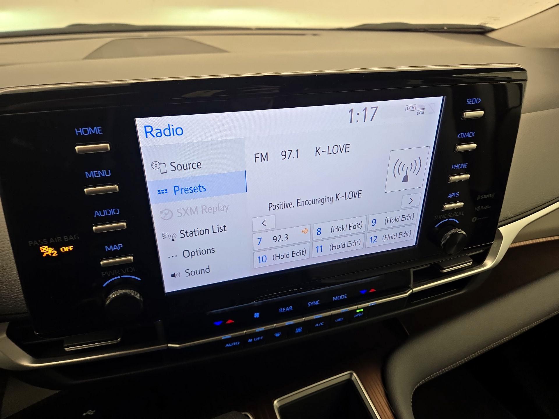 Thumbnail: 2024 Toyota Sienna - 15