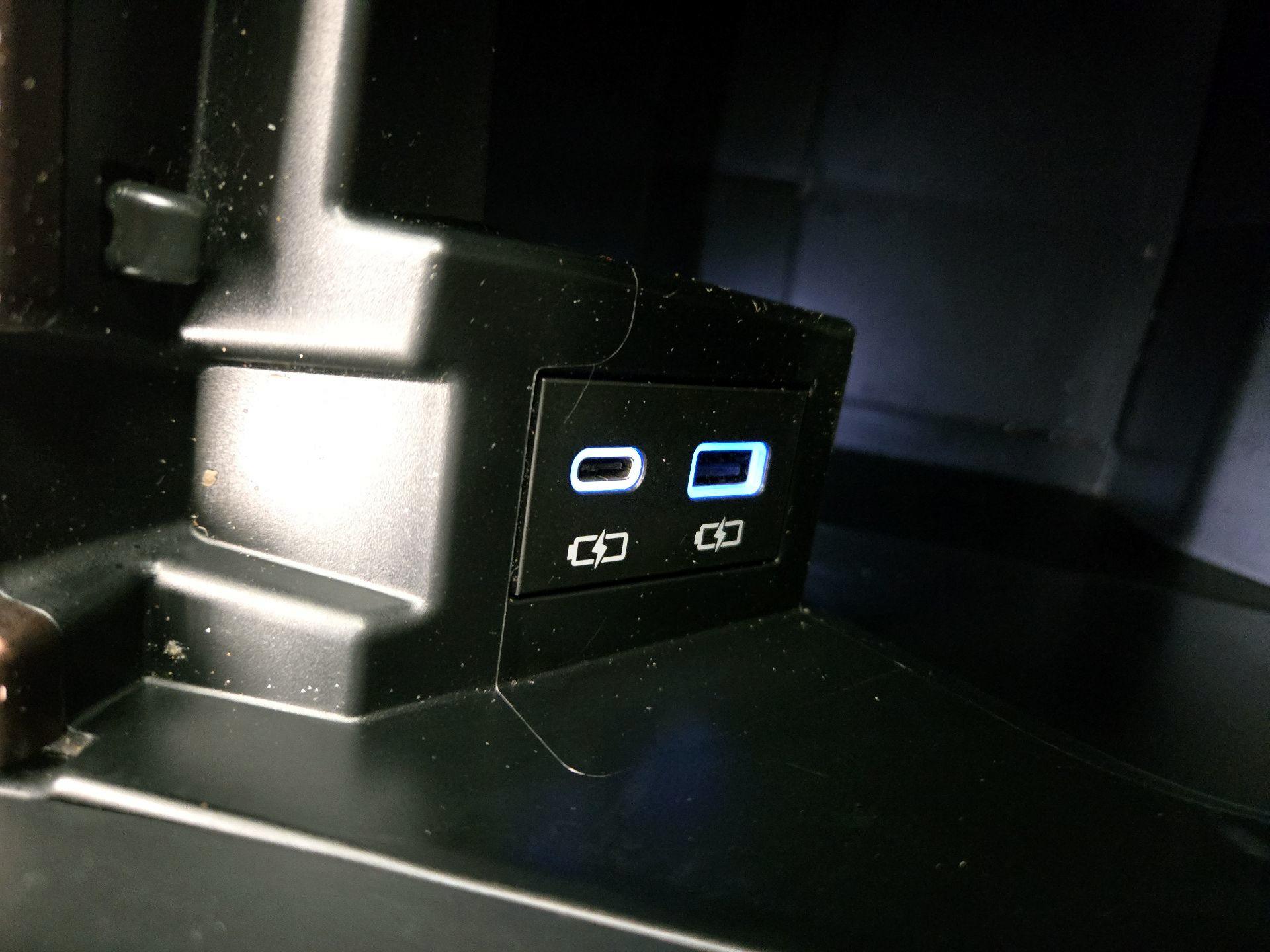 Thumbnail: 2024 Toyota Sienna - 18