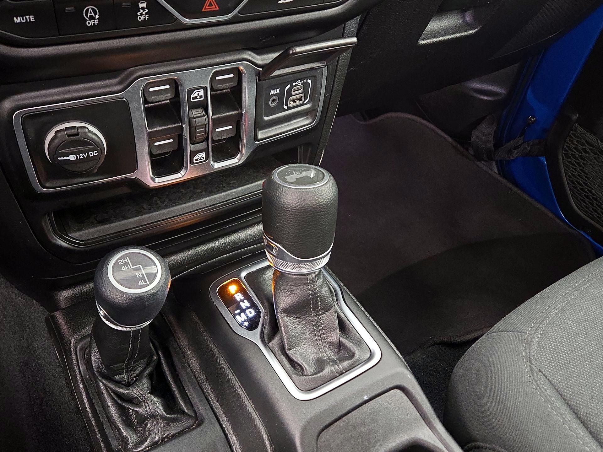 Thumbnail: 2022 Jeep Wrangler - 17