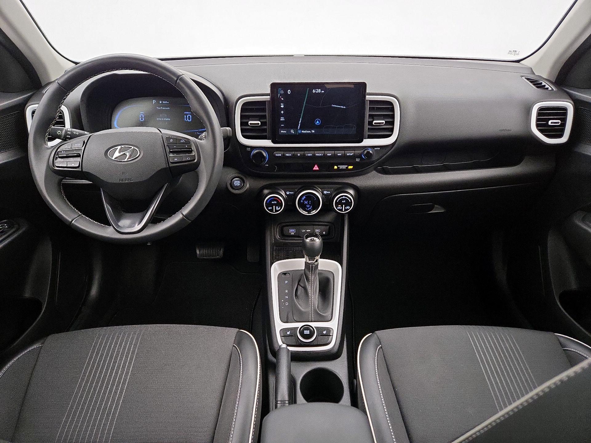 Thumbnail: 2023 Hyundai Venue - 9