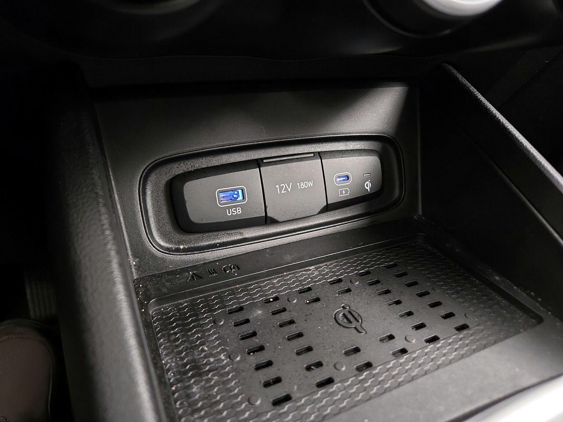 Thumbnail: 2023 Hyundai Venue - 19