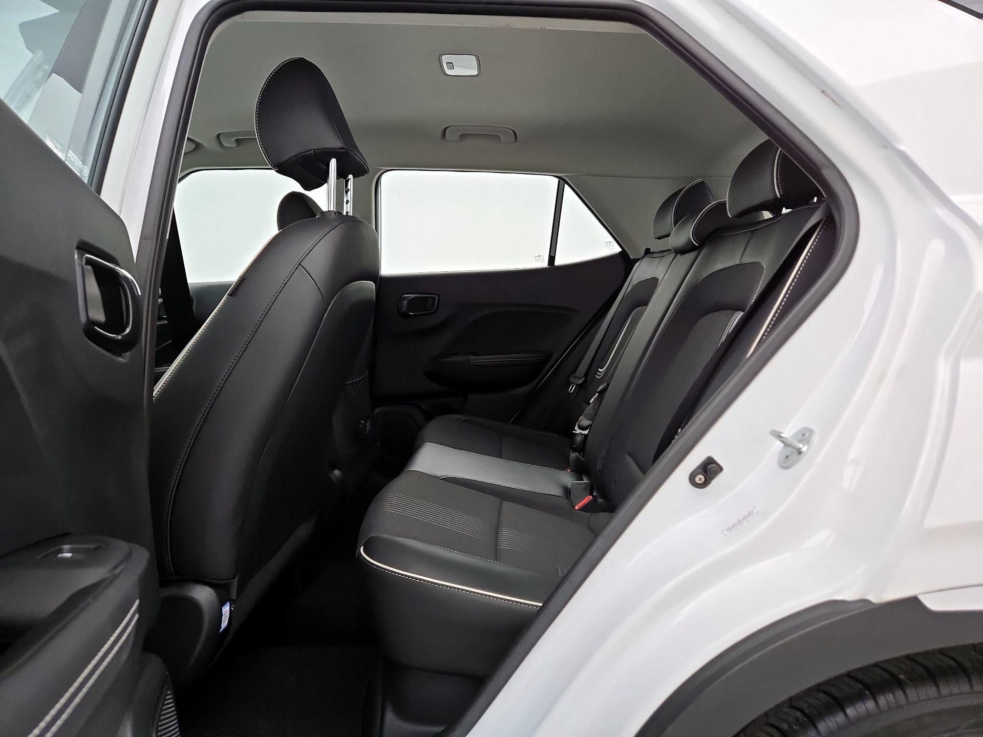 Thumbnail: 2023 Hyundai Venue - 20