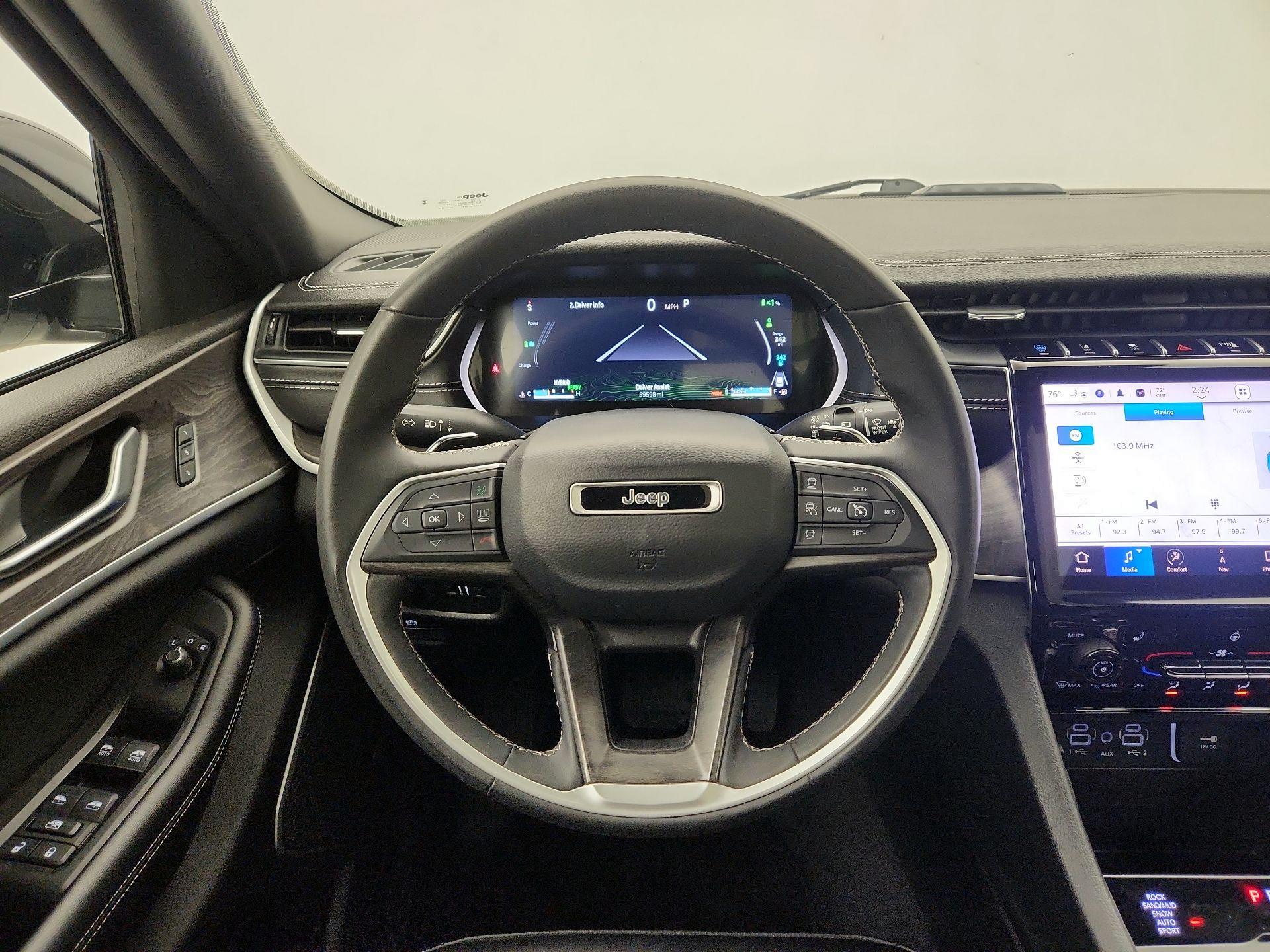 Thumbnail: 2024 Jeep Grand Cherokee - 10