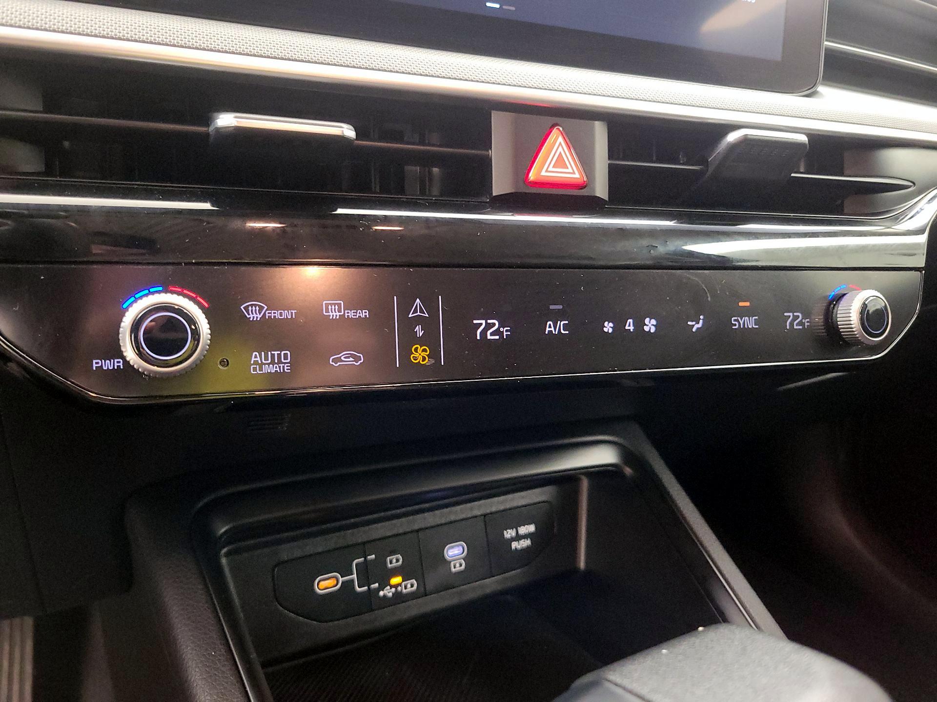 Thumbnail: 2025 Kia K5 - 16