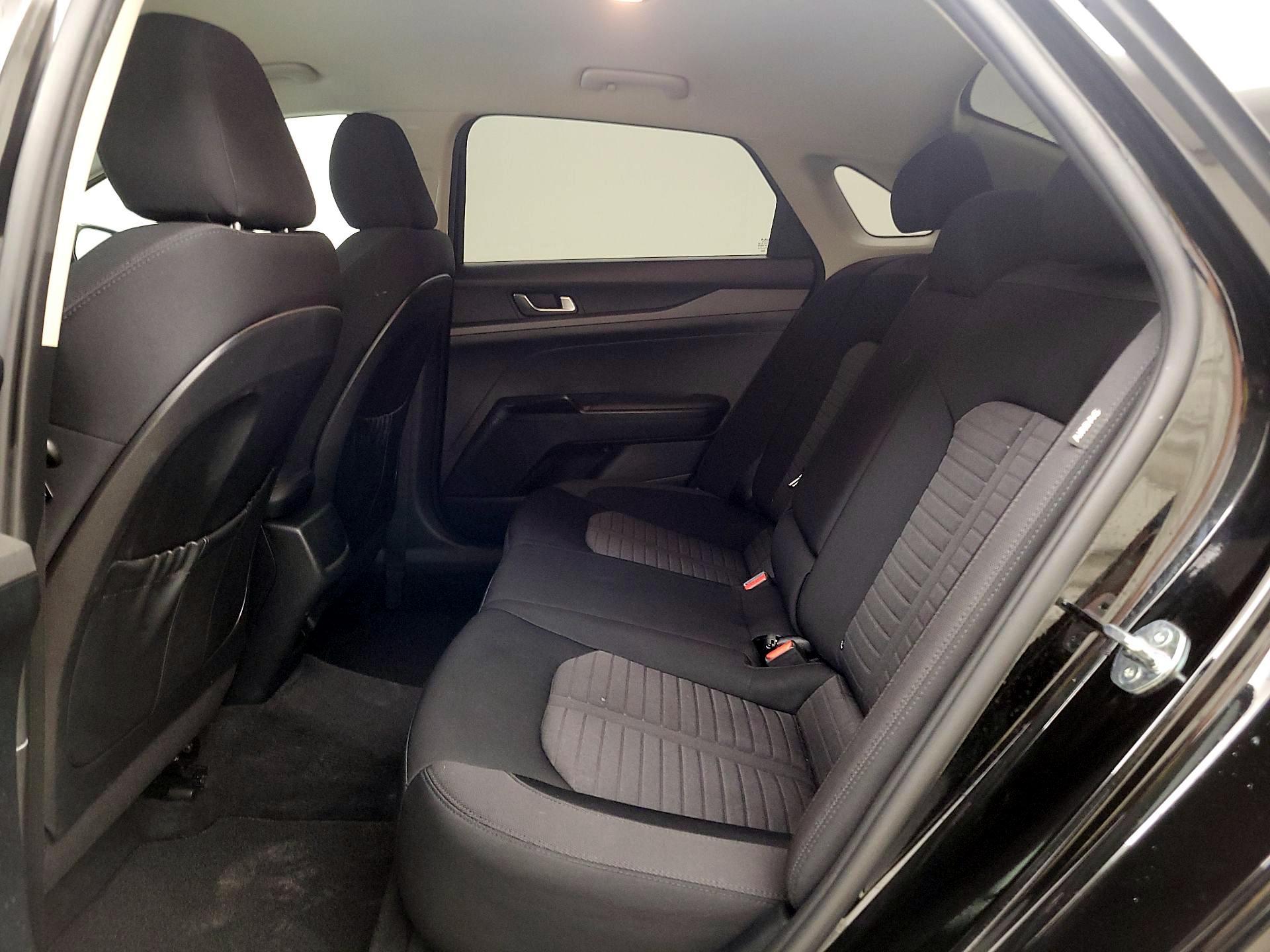 Thumbnail: 2025 Kia K5 - 19