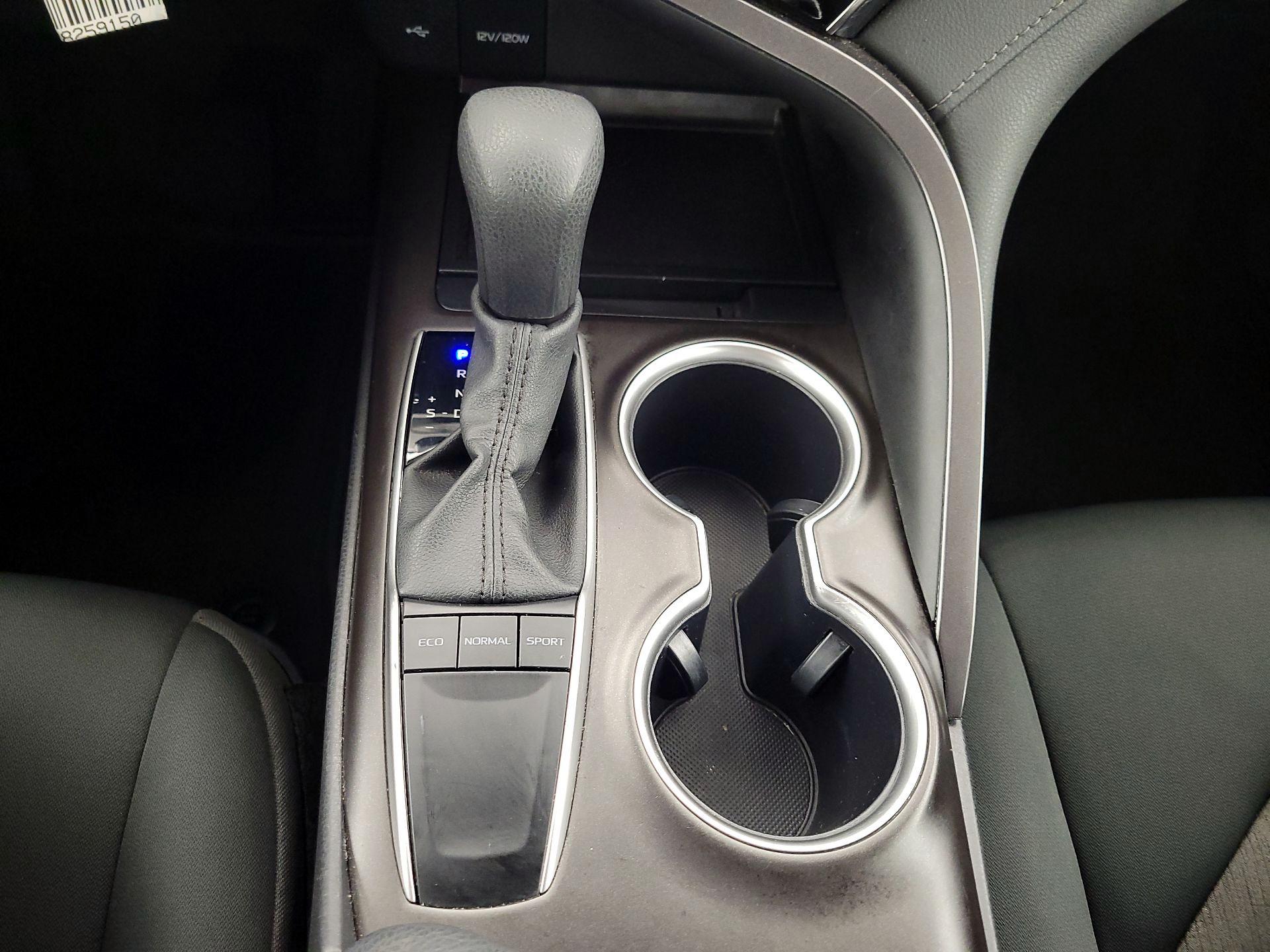 Thumbnail: 2024 Toyota Camry - 17