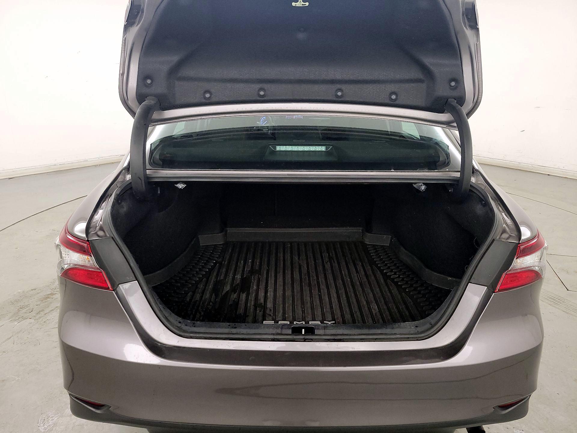 Thumbnail: 2024 Toyota Camry - 20