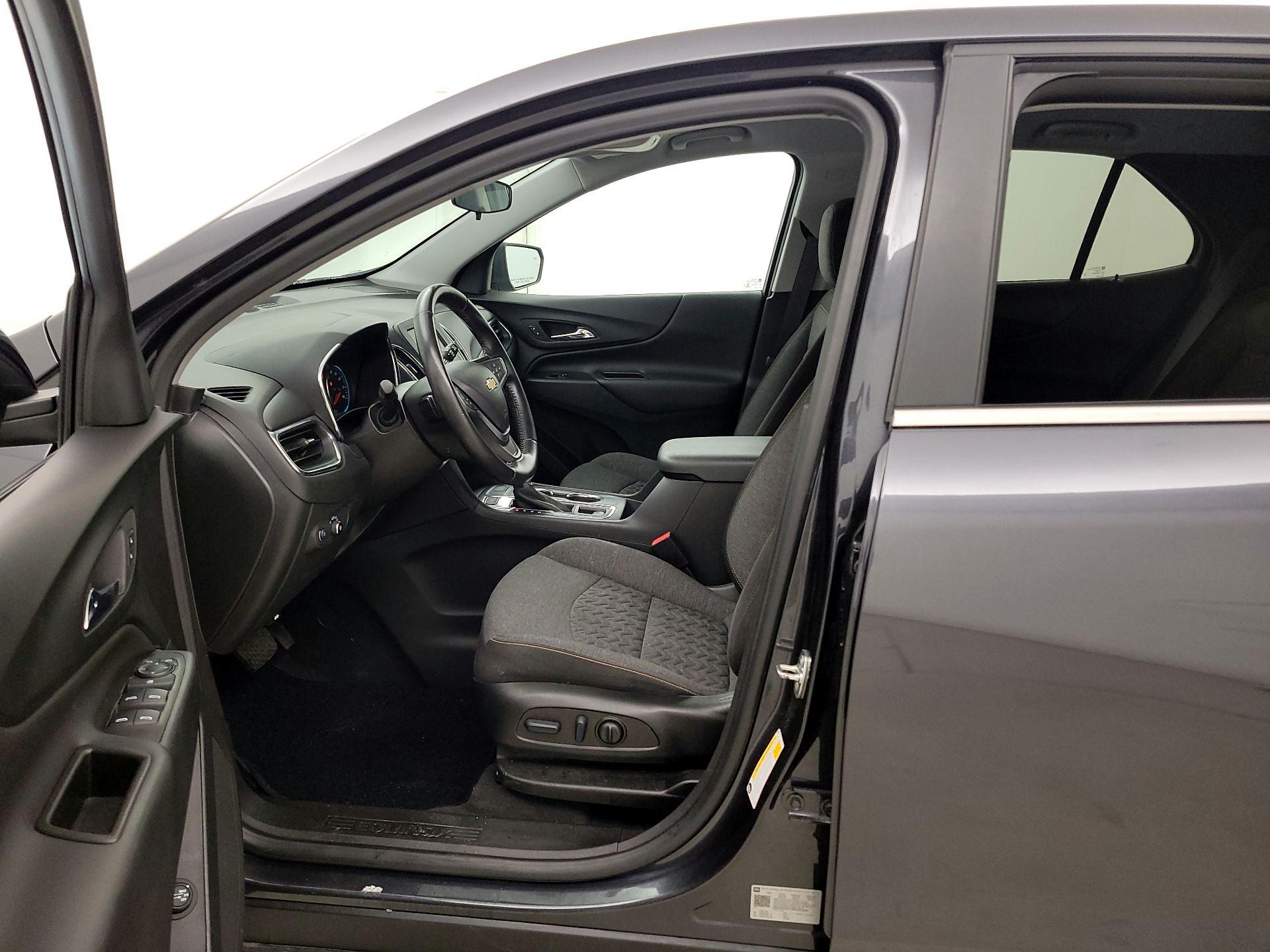 Thumbnail: 2022 Chevrolet Equinox - 11