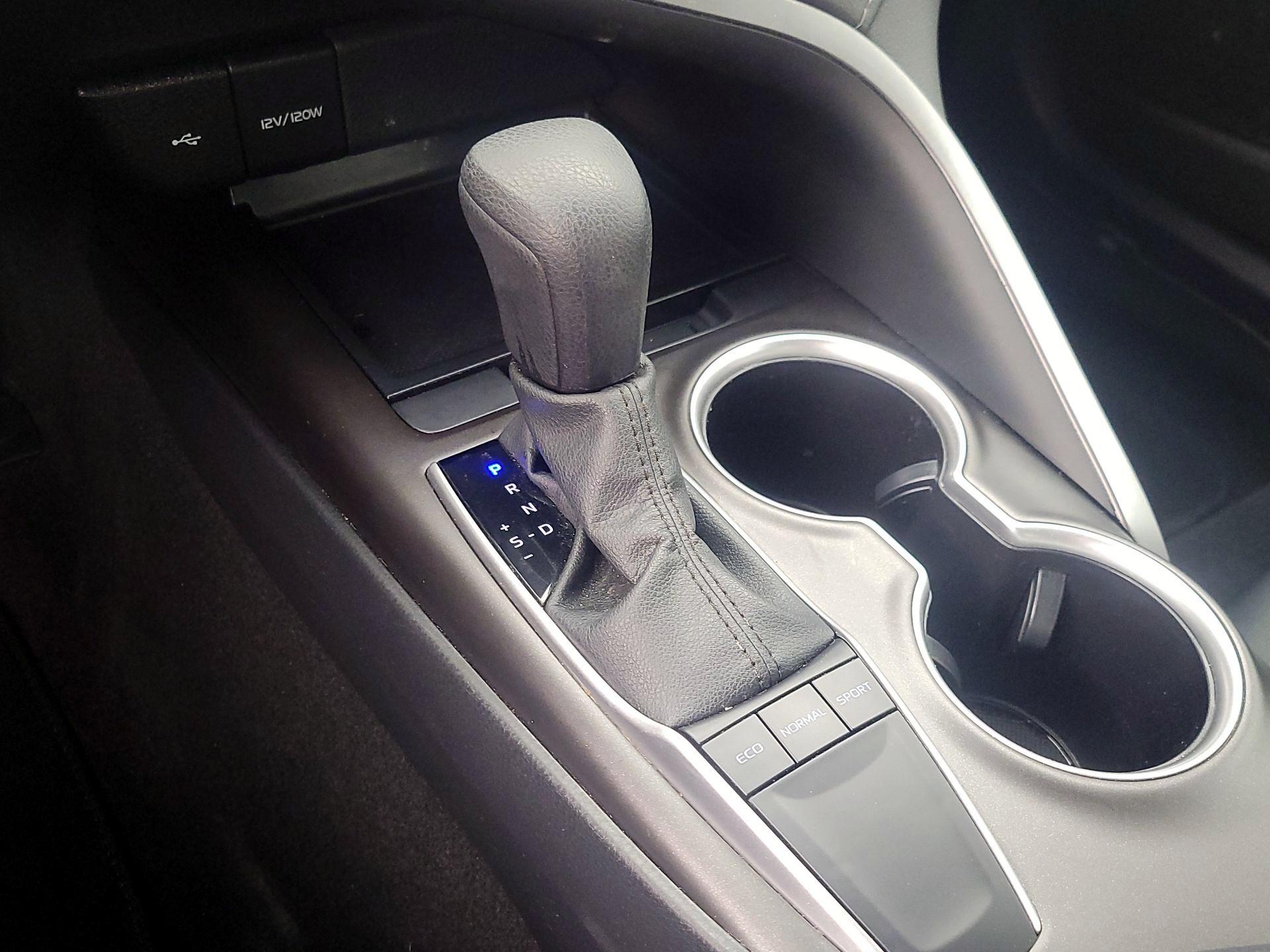 Thumbnail: 2024 Toyota Camry - 17