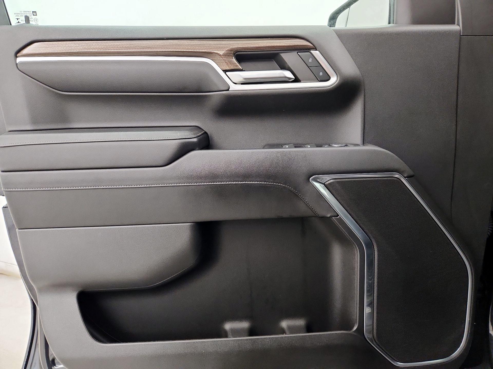 Thumbnail: 2023 Chevrolet Silverado 1500 - 12