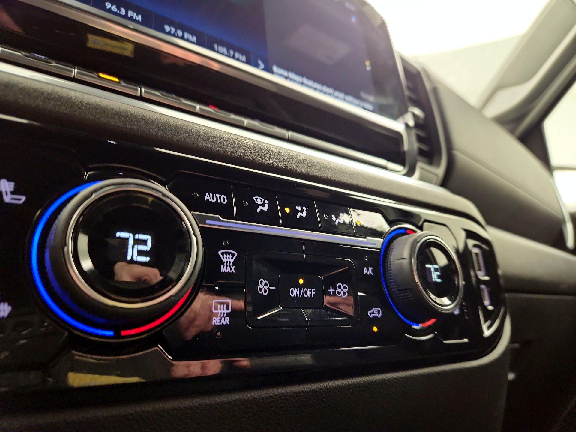 Thumbnail: 2023 Chevrolet Silverado 1500 - 16