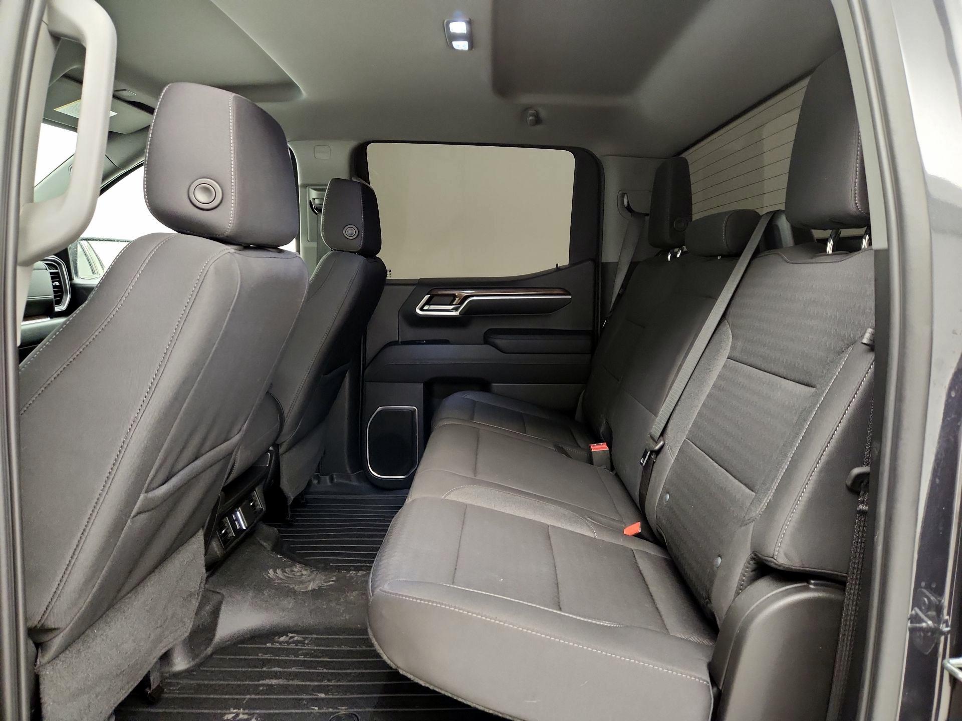 Thumbnail: 2023 Chevrolet Silverado 1500 - 19