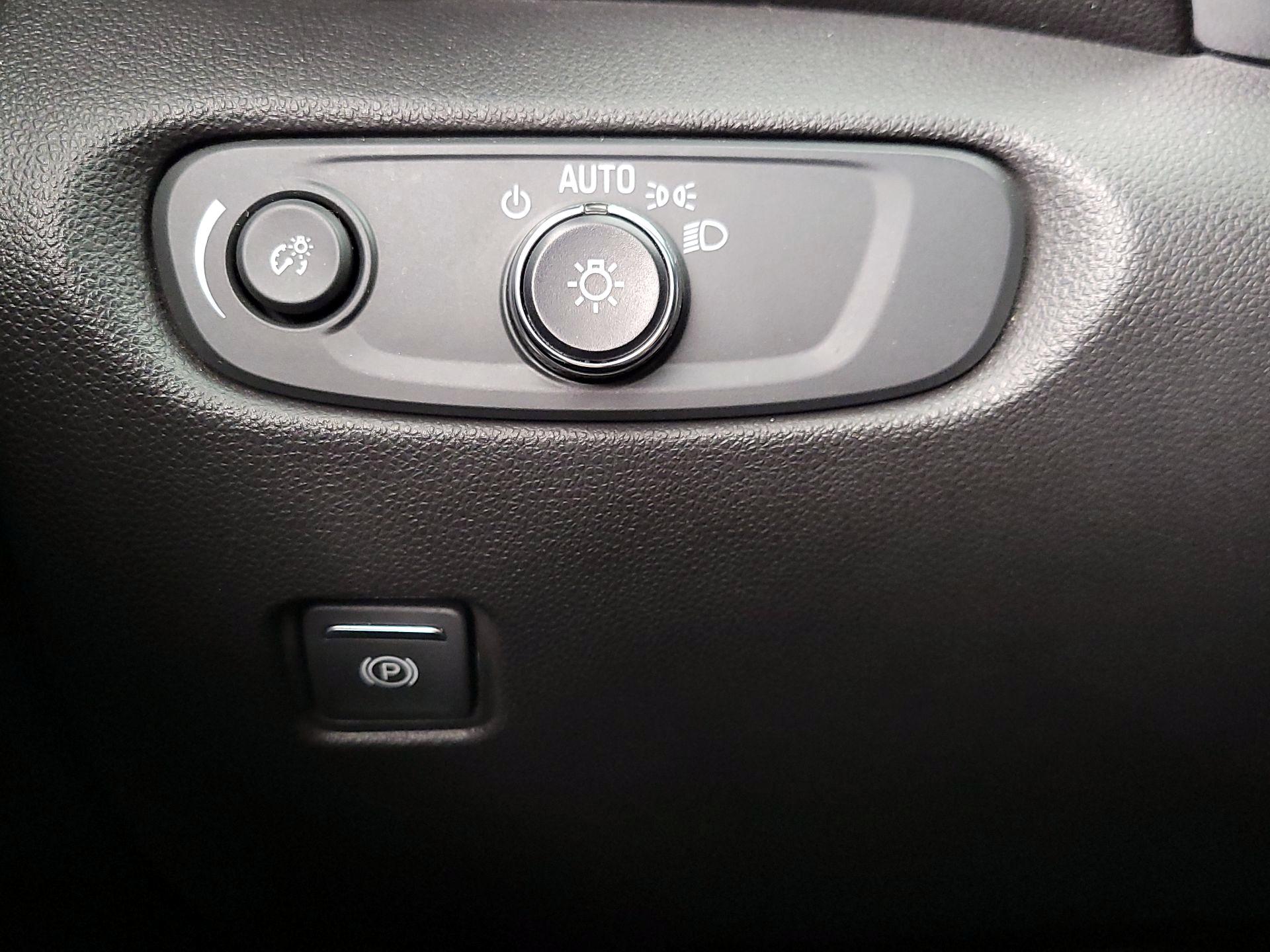 Thumbnail: 2023 Chevrolet Blazer - 13