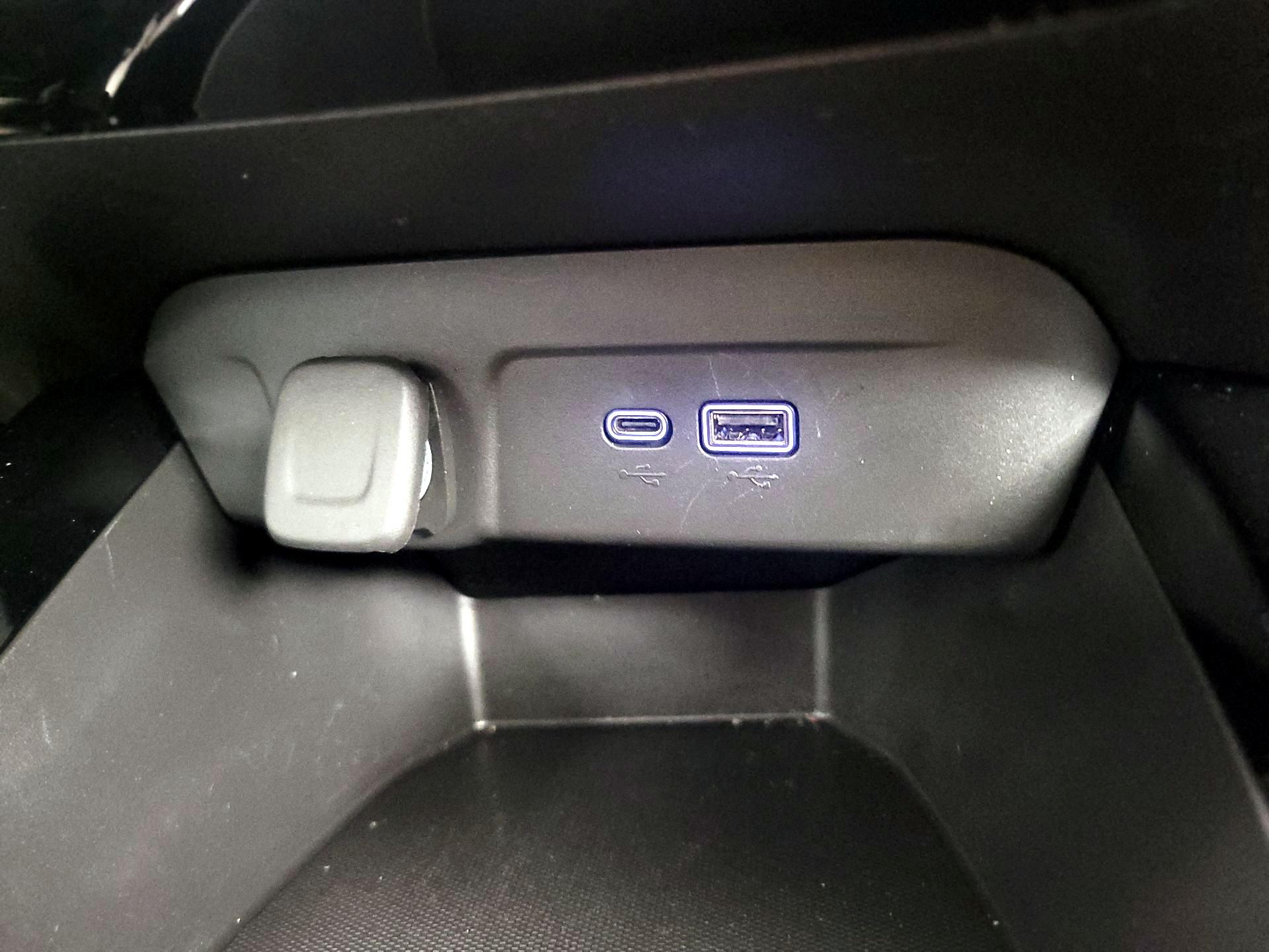 Thumbnail: 2024 Chevrolet Trax - 18